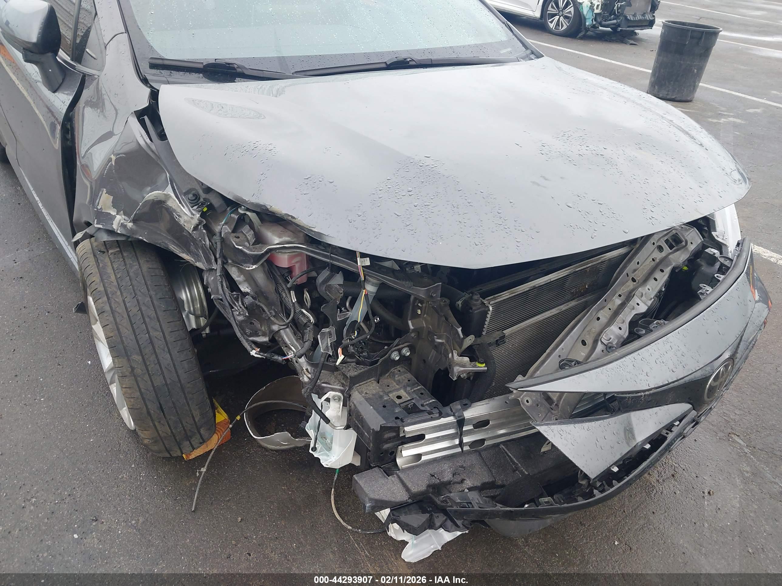 TOYOTA COROLLA image 6