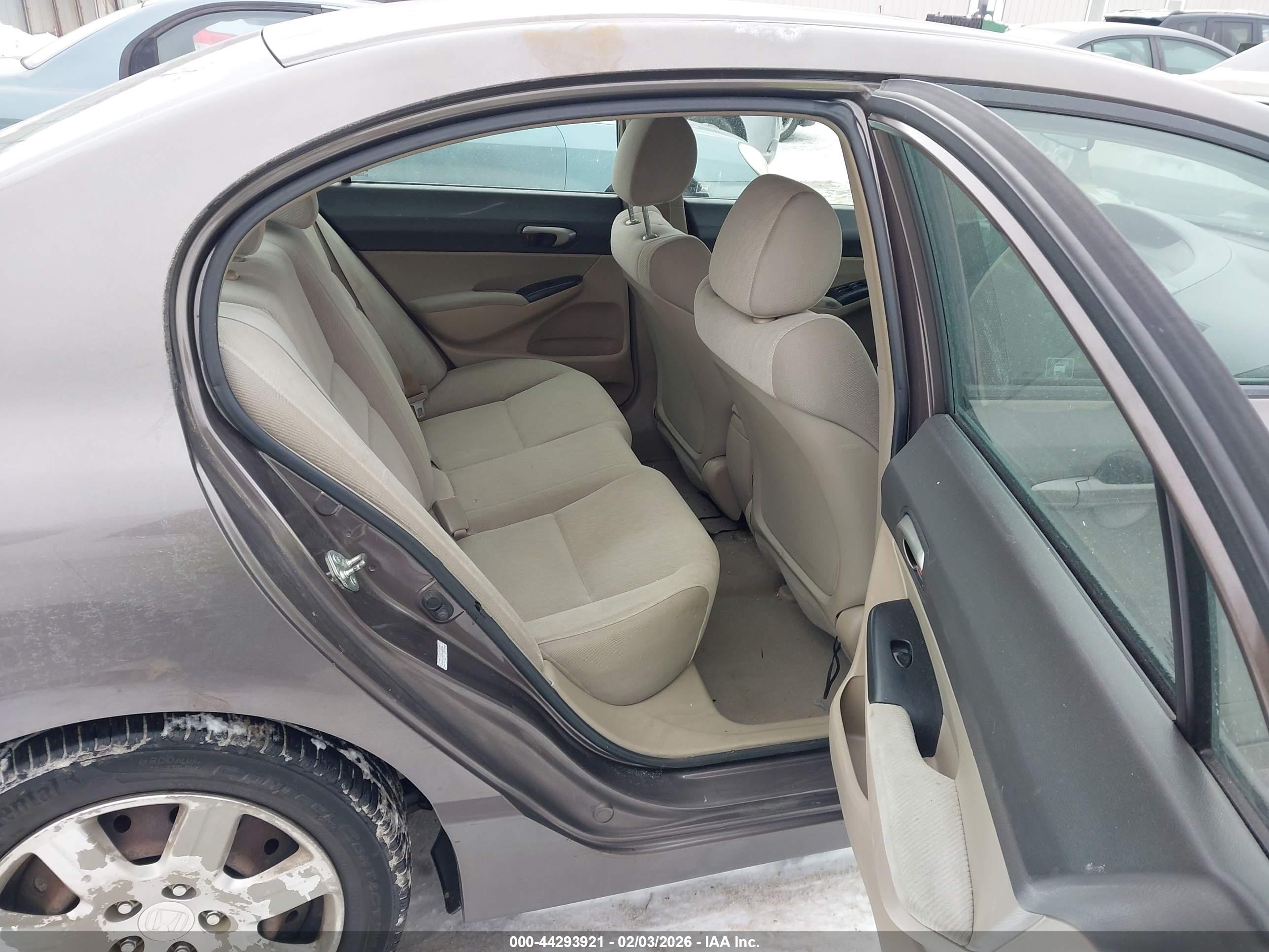 HONDA CIVIC image 8