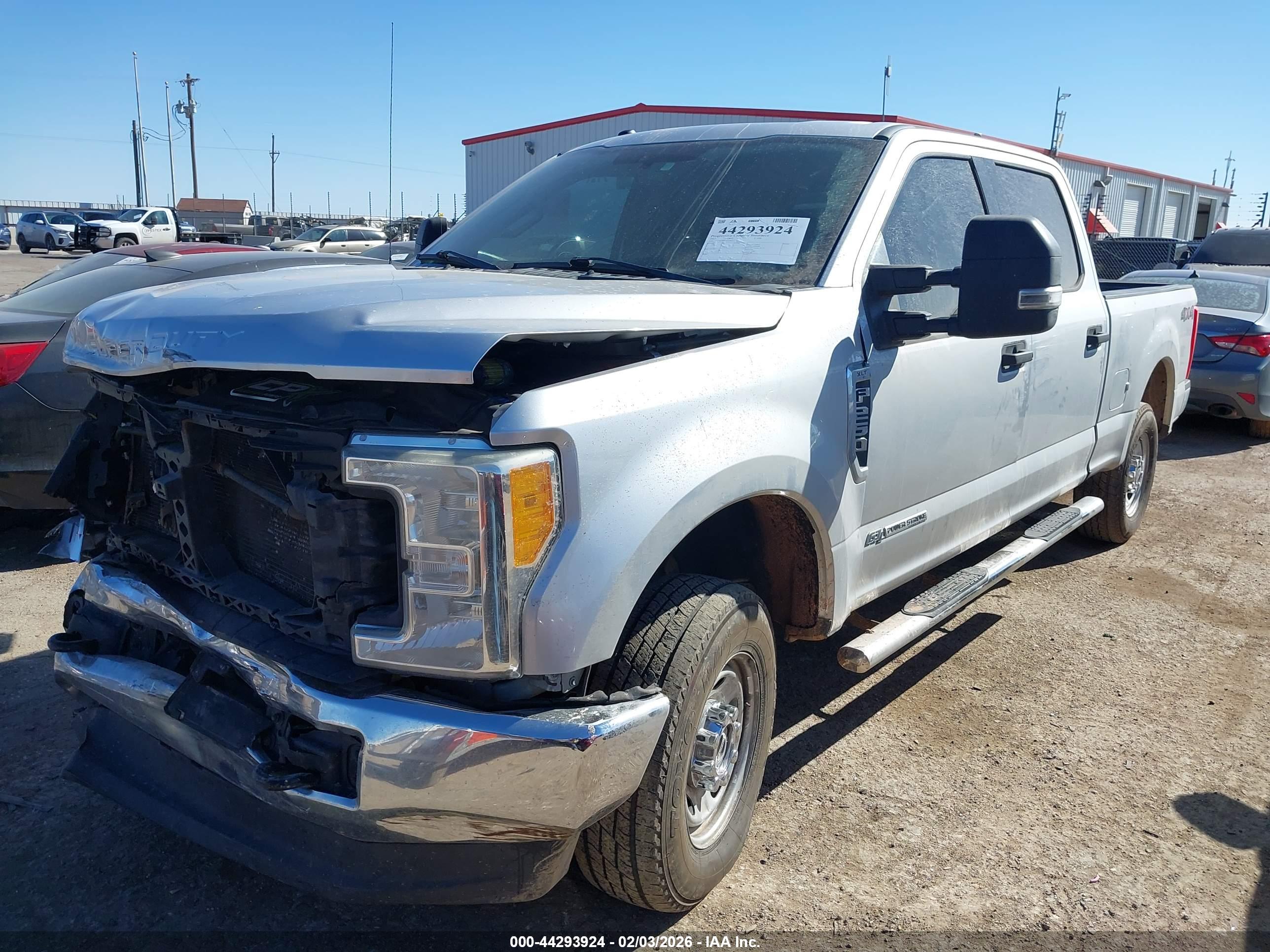 FORD F-250 image 2