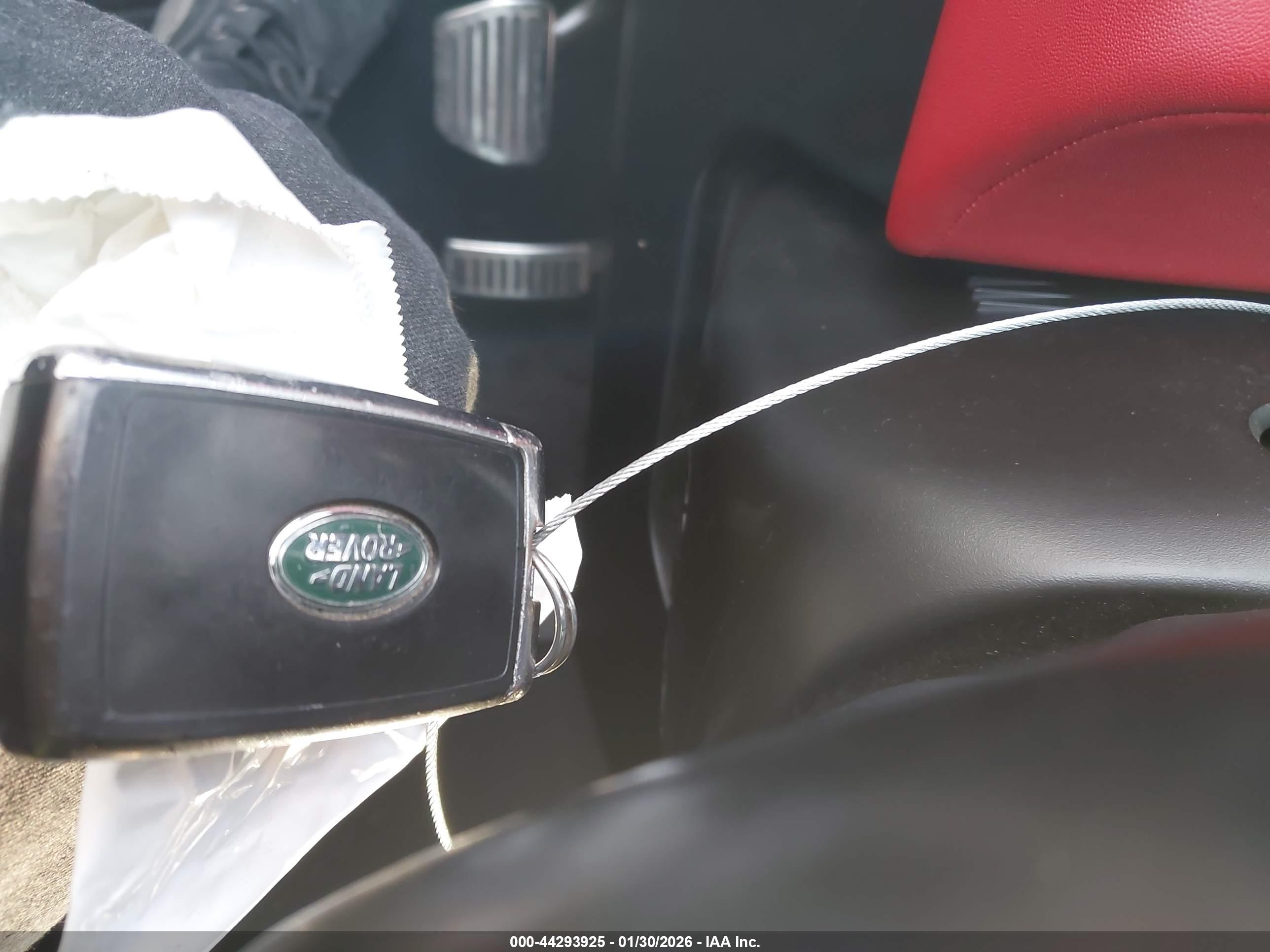 LAND ROVER image 11