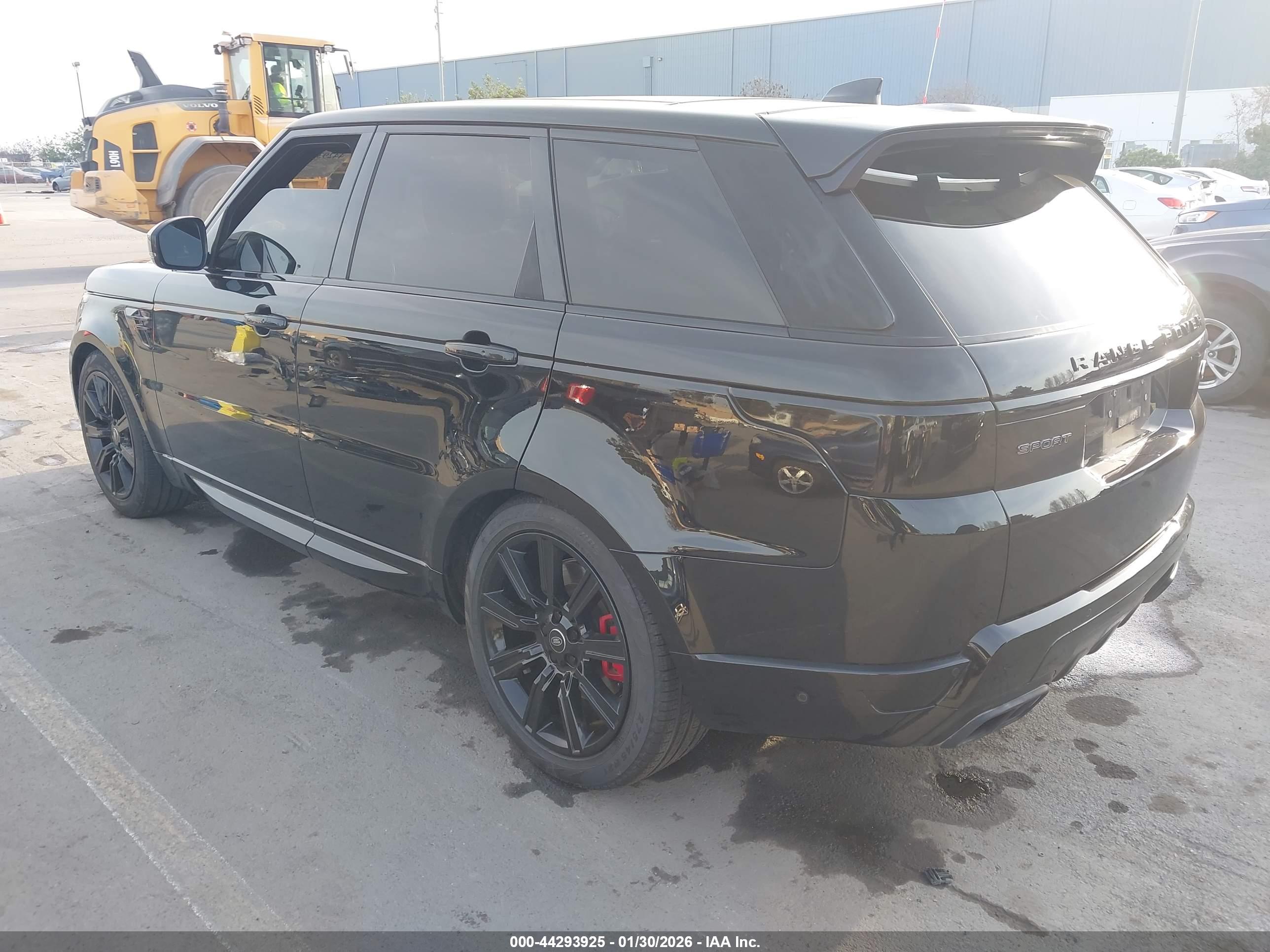 LAND ROVER image 3