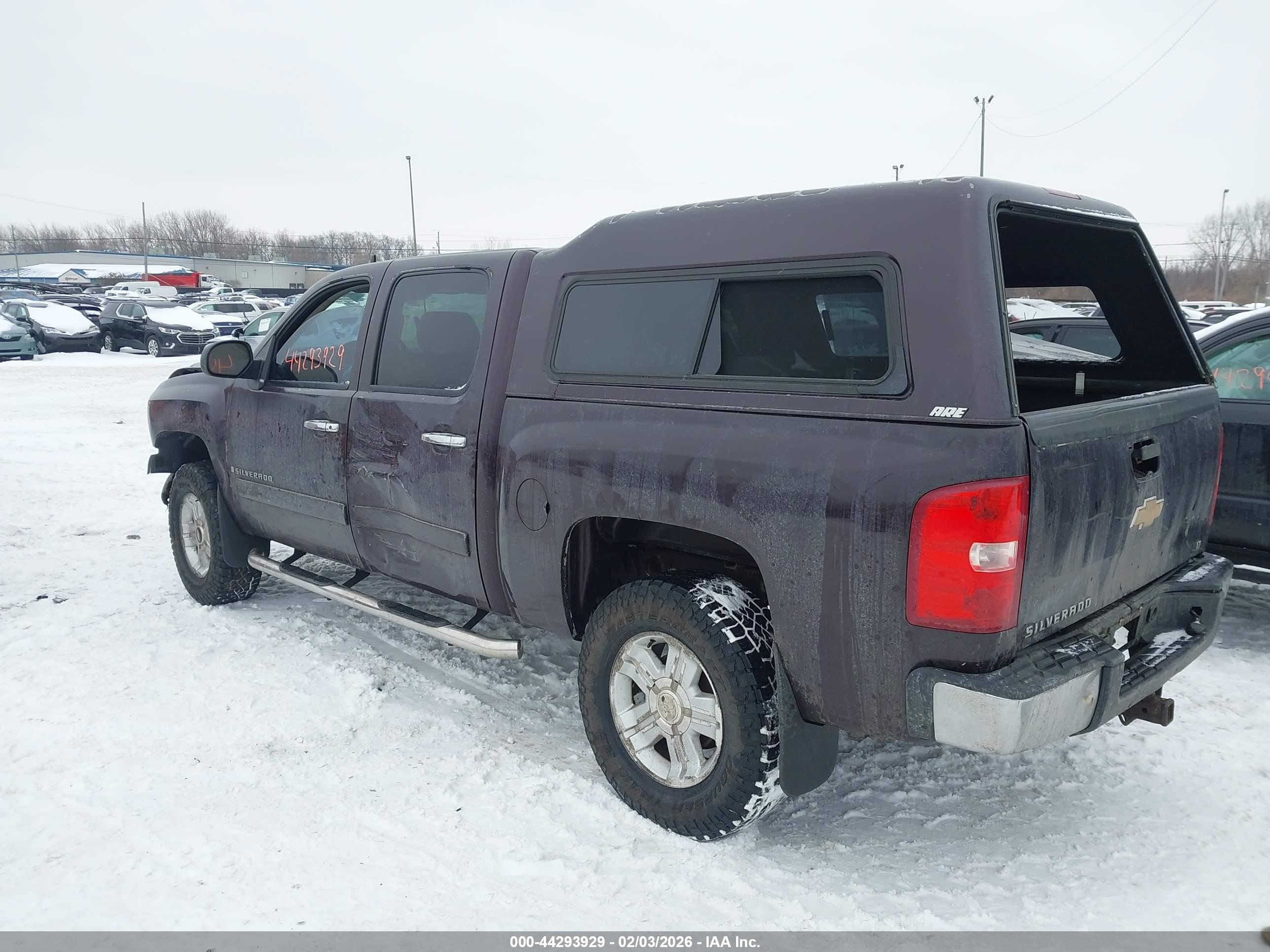CHEVROLET SILVERADO image 3