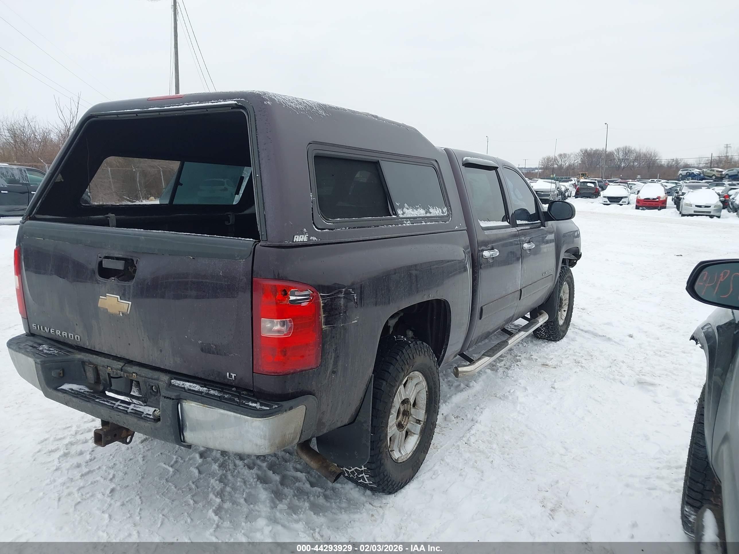 CHEVROLET SILVERADO image 4