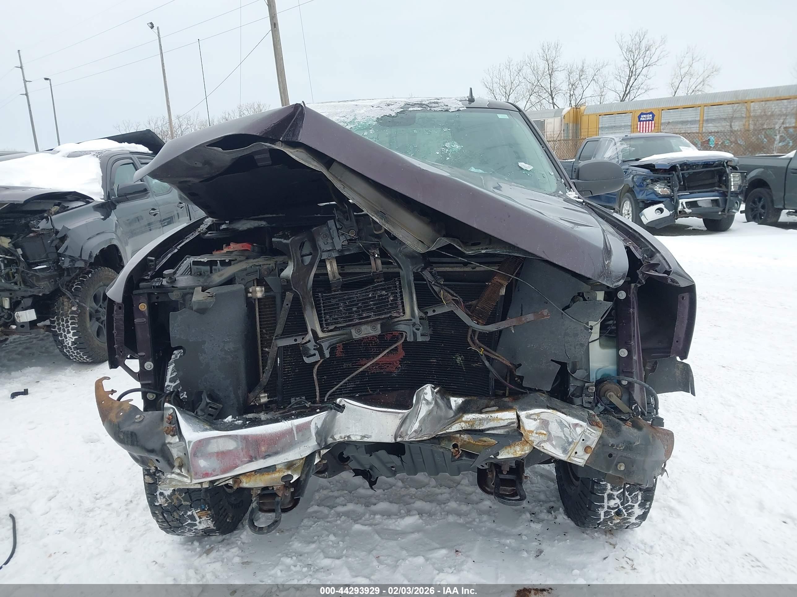 CHEVROLET SILVERADO image 6