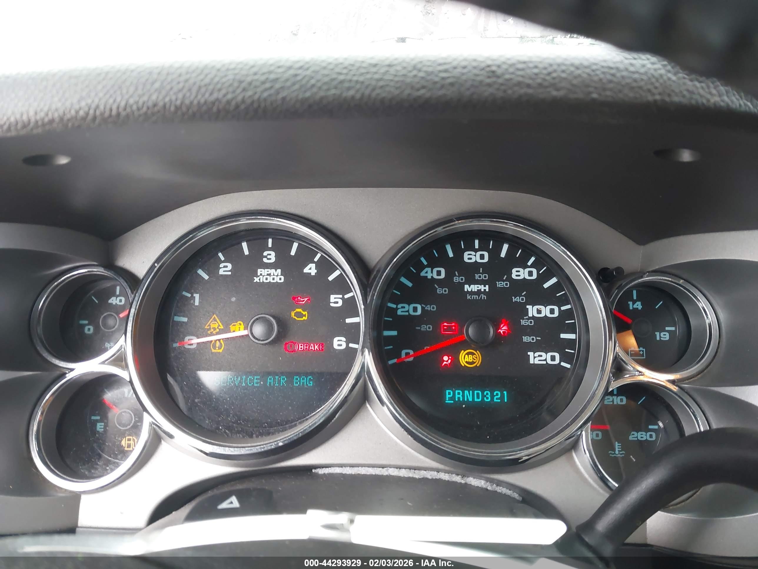 CHEVROLET SILVERADO image 7