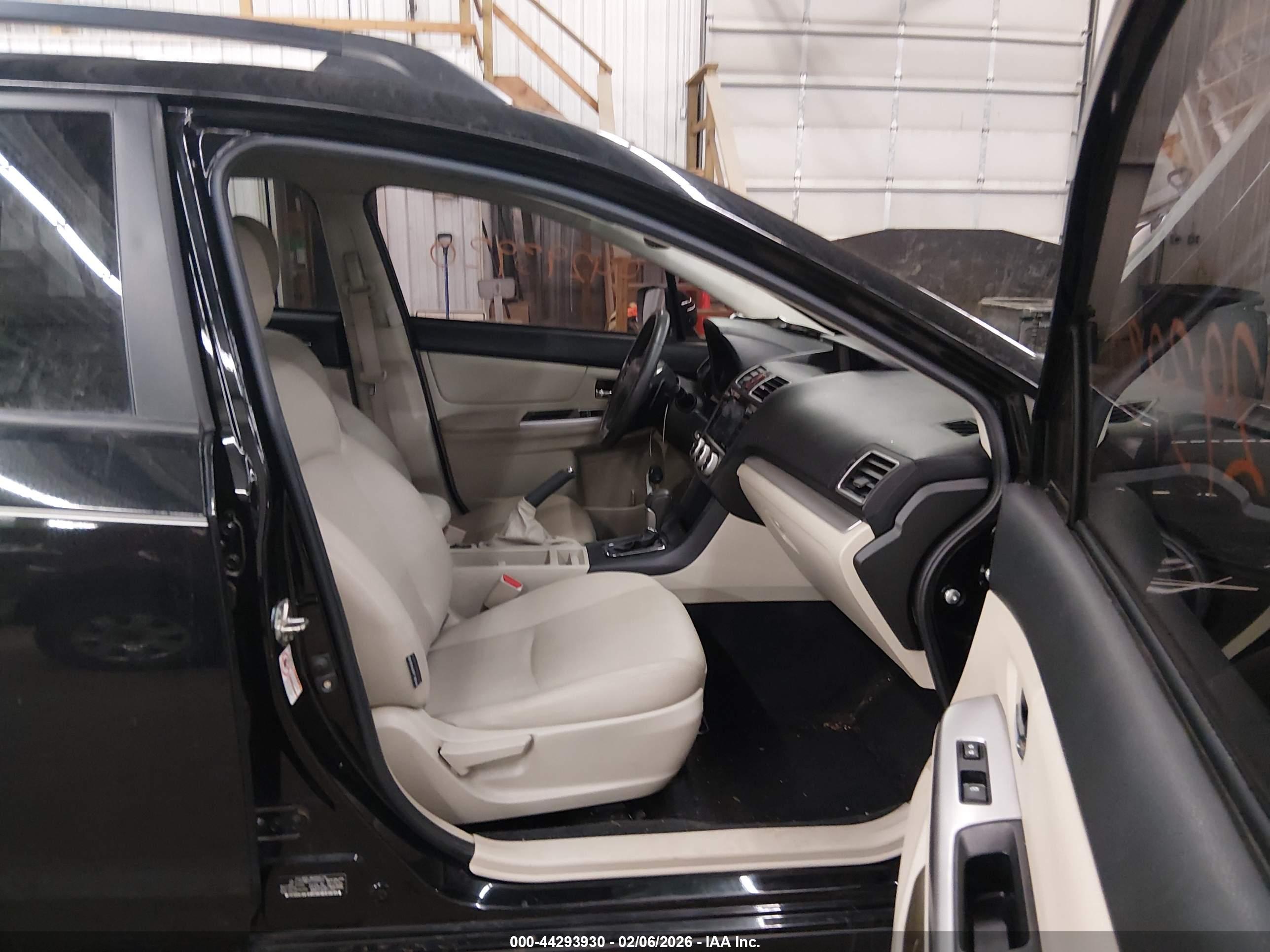 SUBARU XV image 5