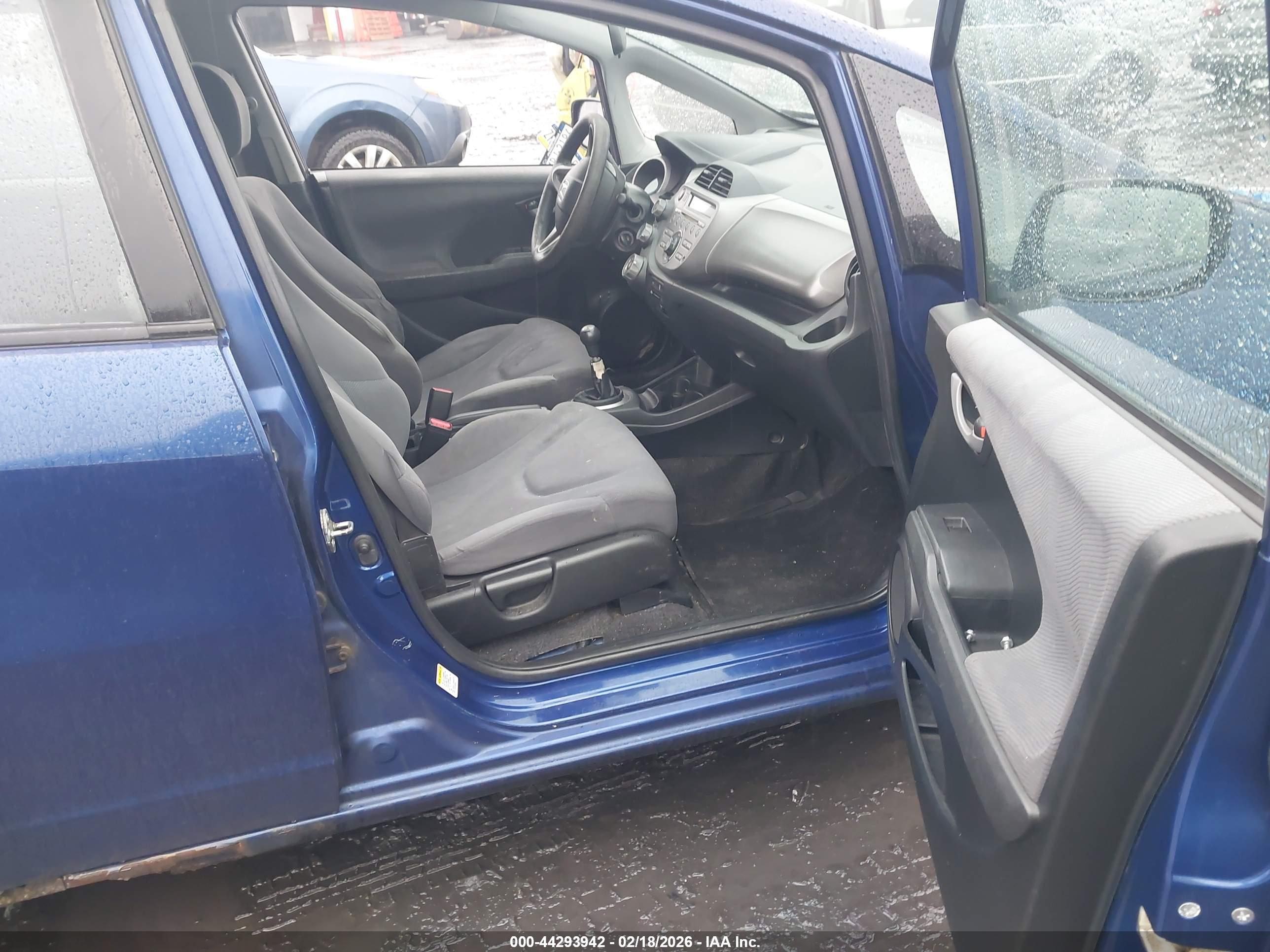 HONDA FIT image 5