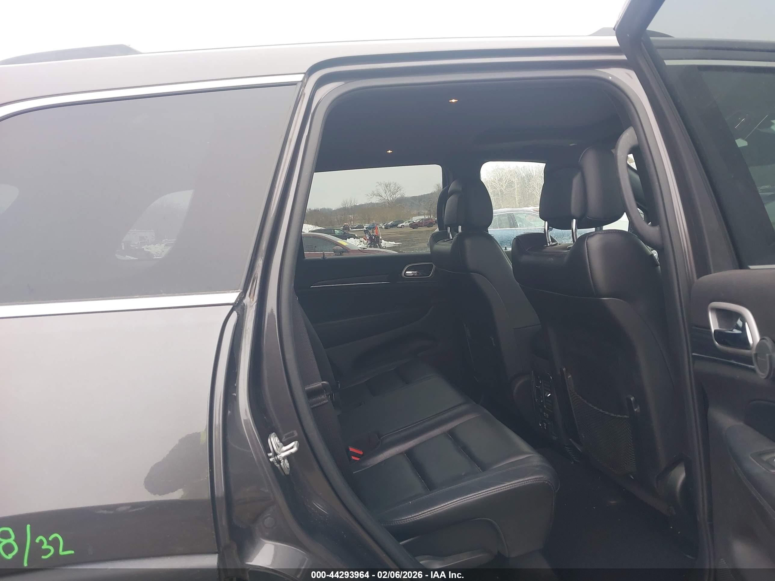 JEEP GRAND image 8