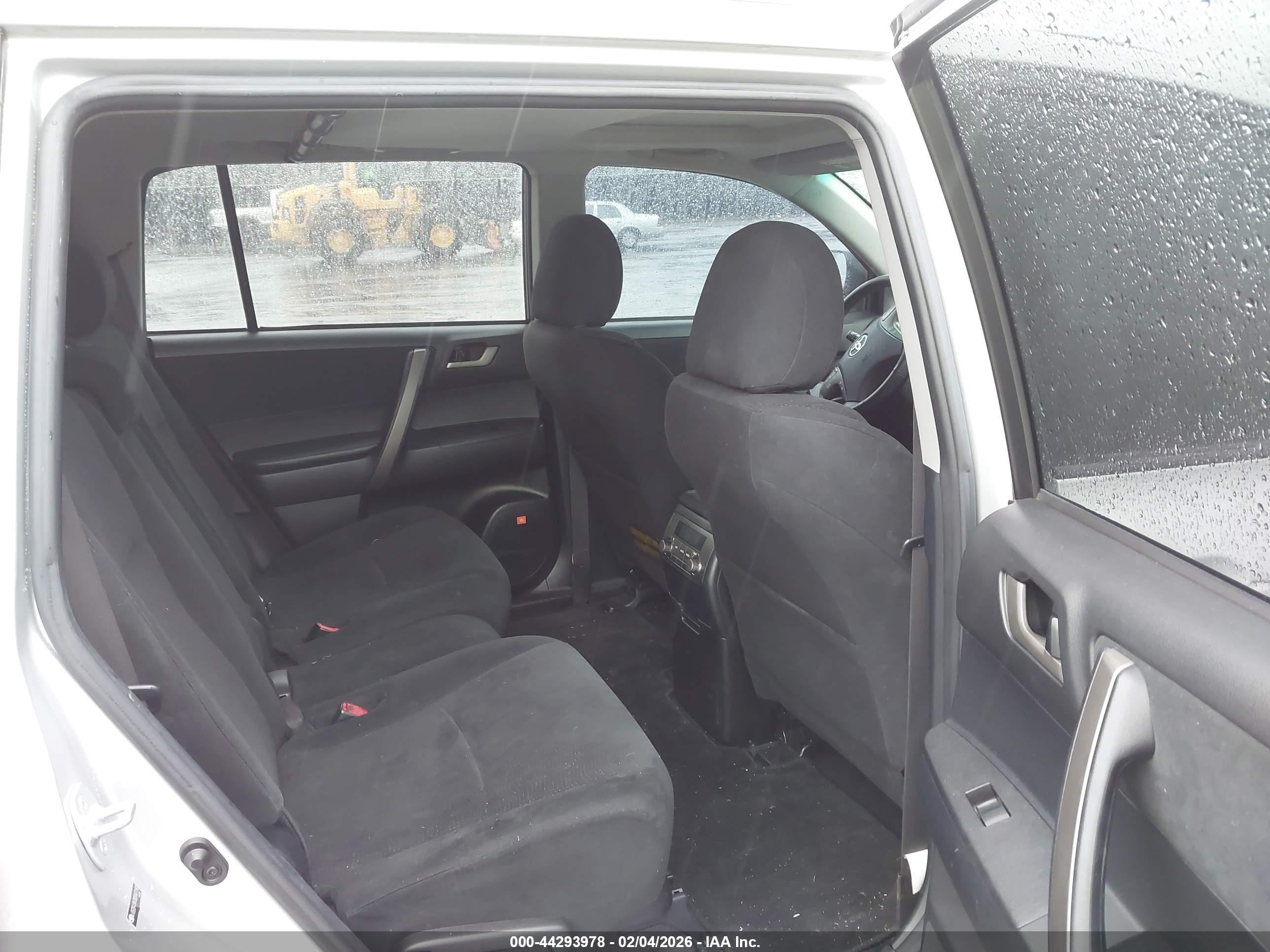 TOYOTA HIGHLANDER image 8