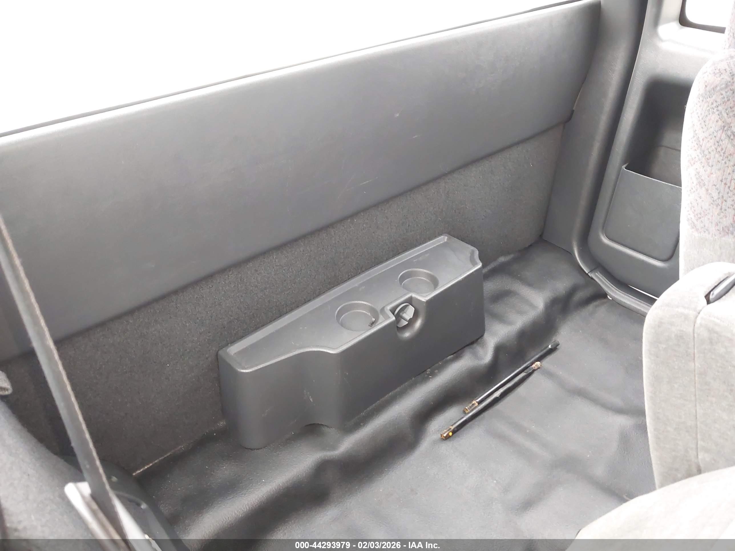 GMC SONOMA image 8