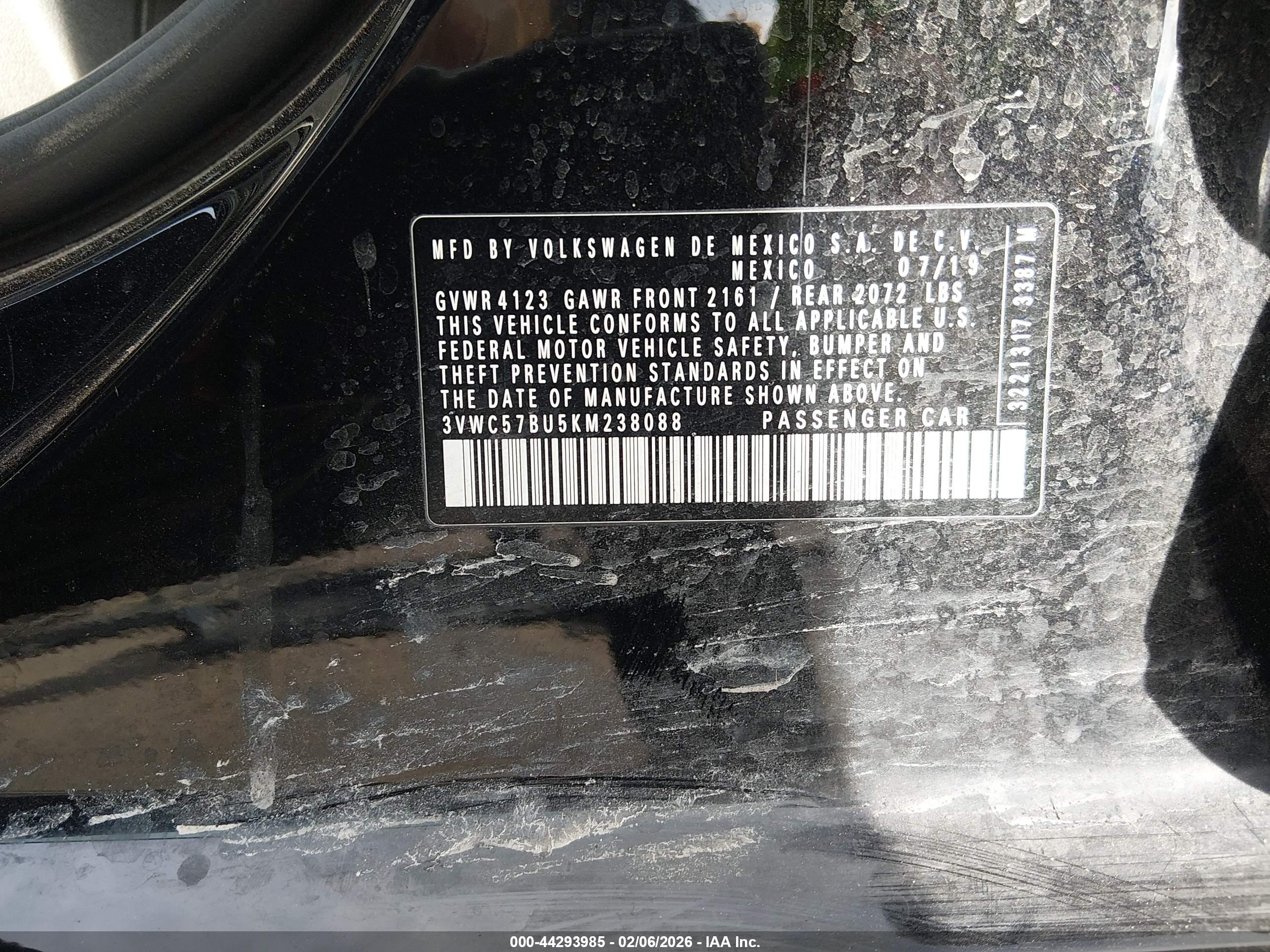 VOLKSWAGEN JETTA image 9