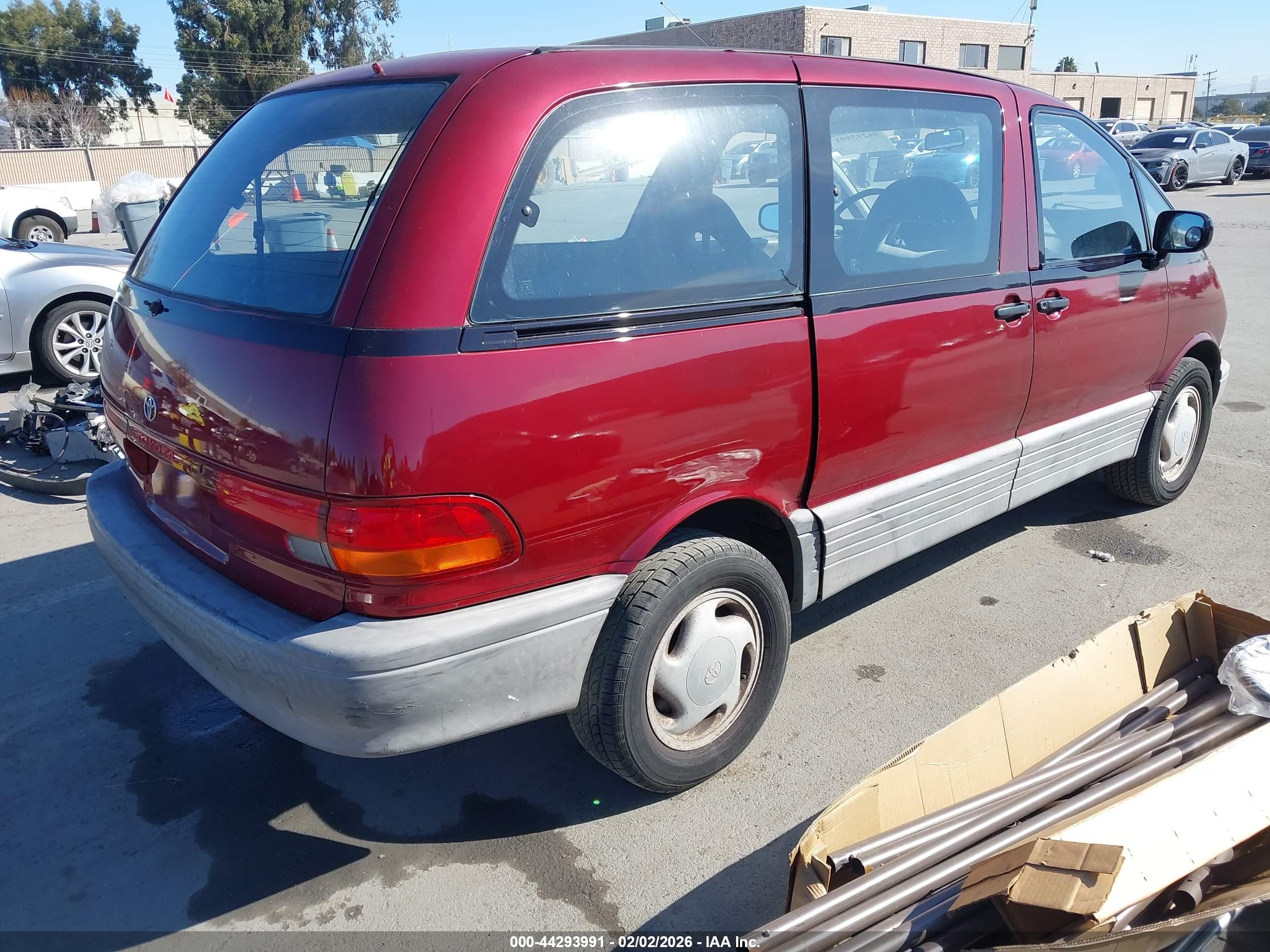 TOYOTA PREVIA image 4