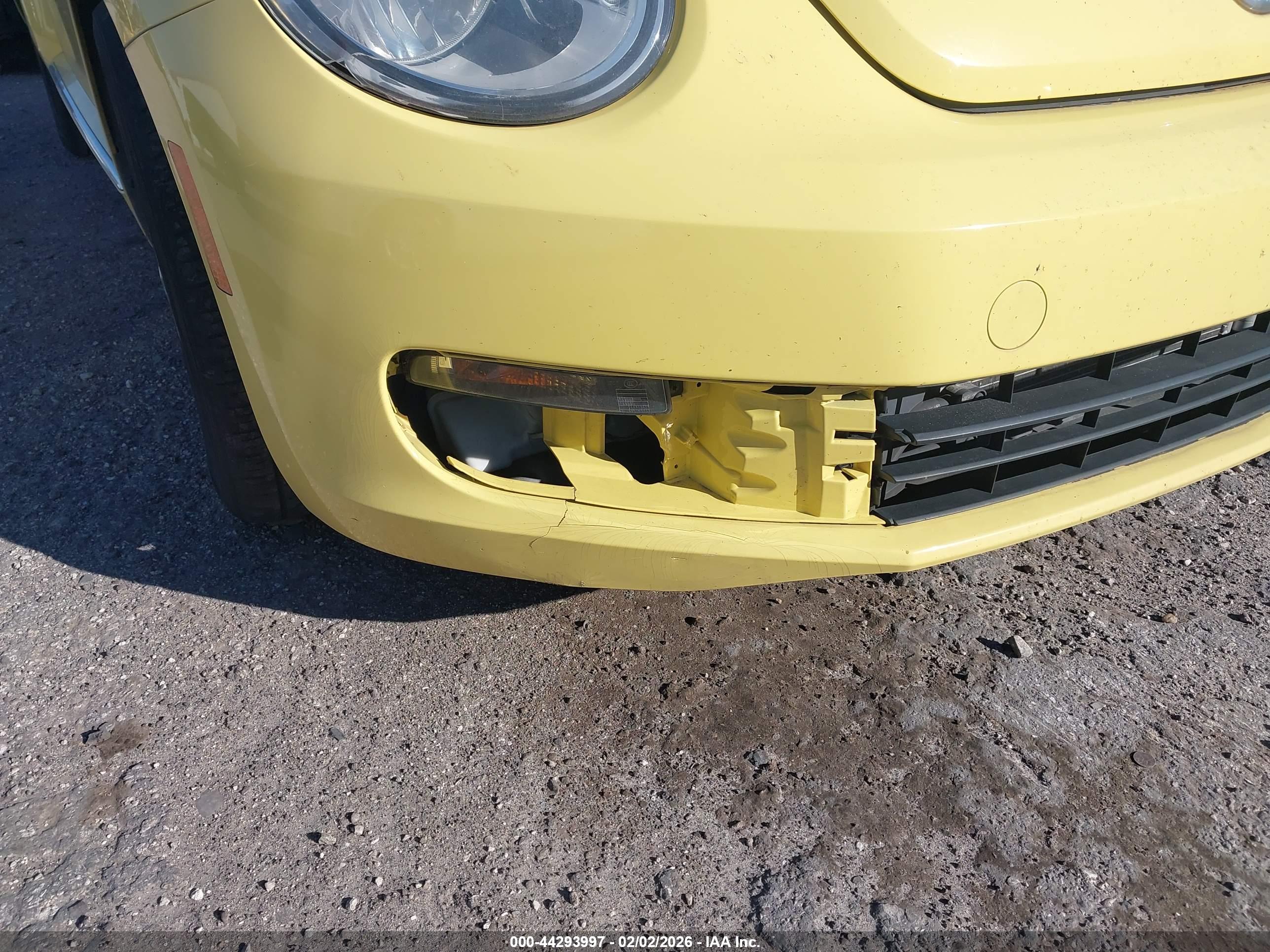 VOLKSWAGEN BEETLE image 6