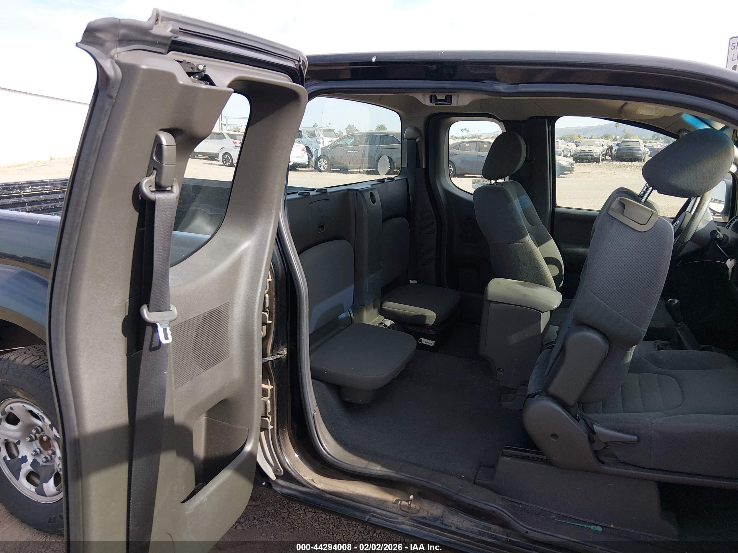 NISSAN FRONTIER image 8