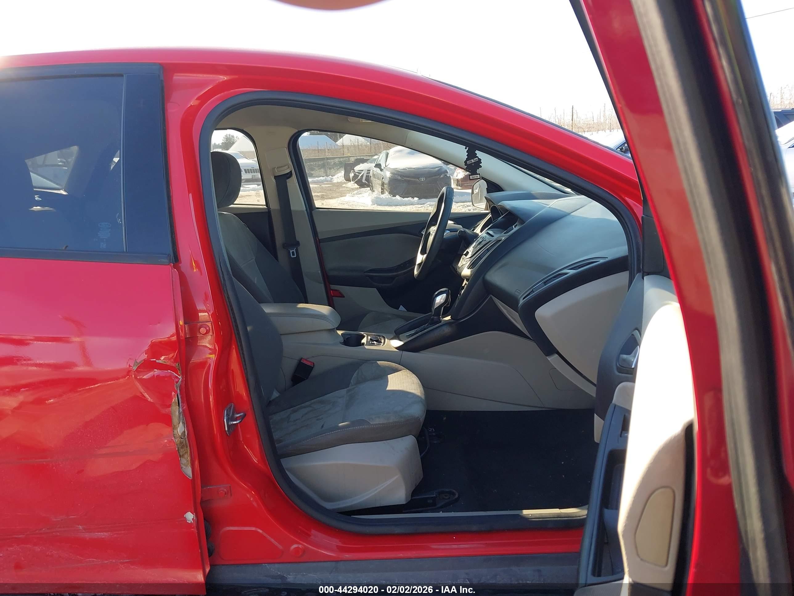 FORD FOCUS image 5