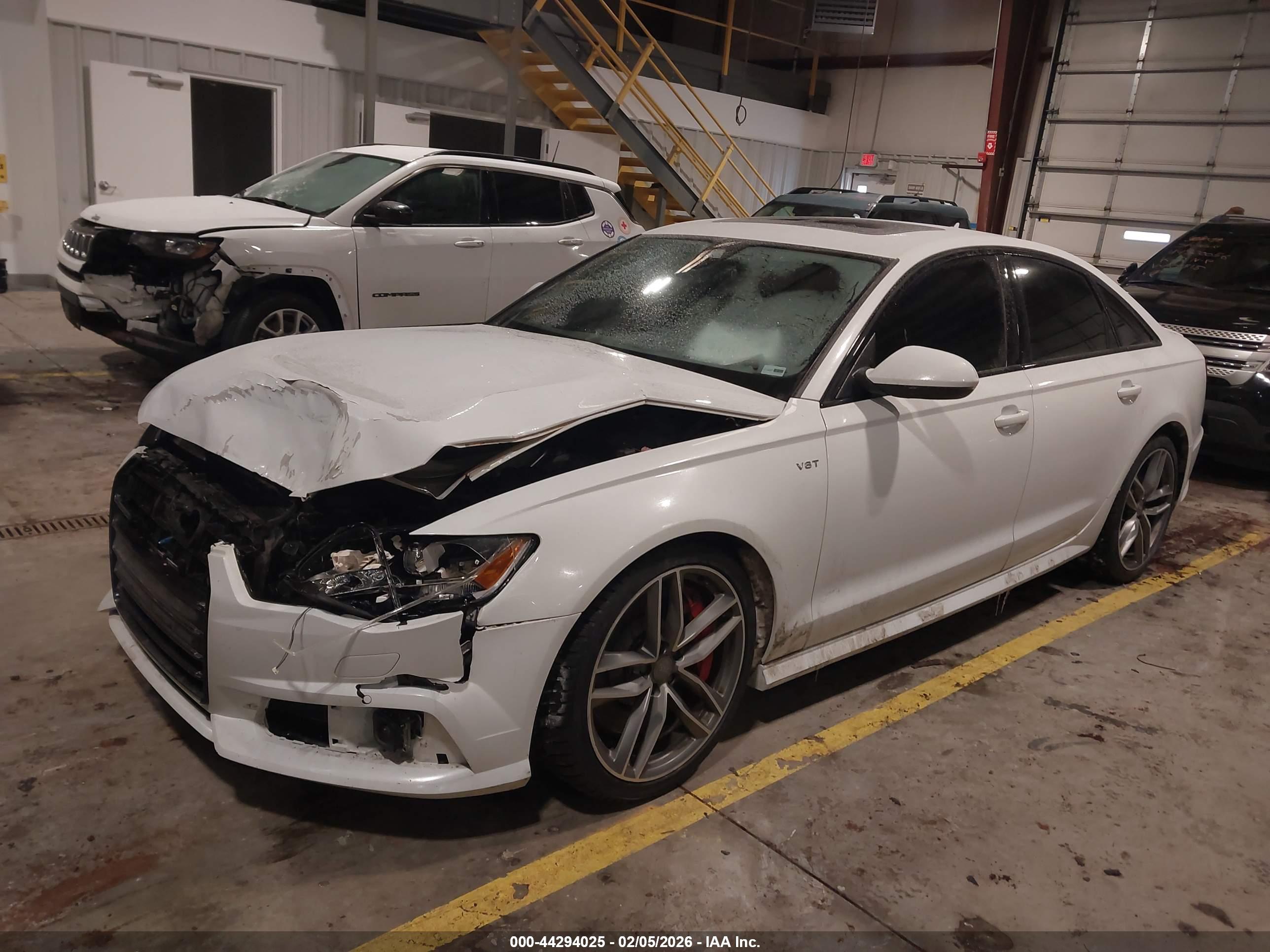 AUDI S6 image 2