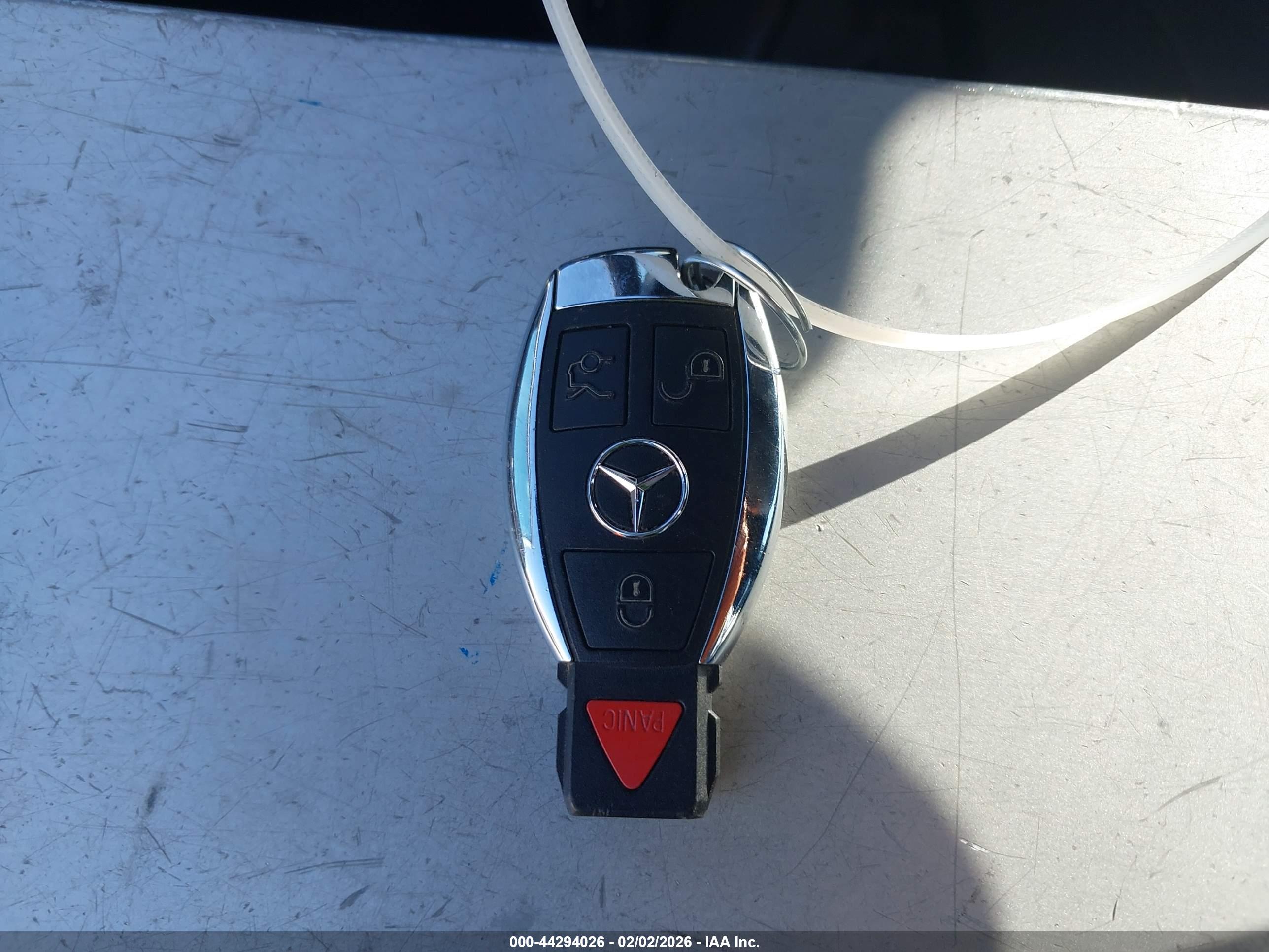 MERCEDES-BENZ GLA image 11