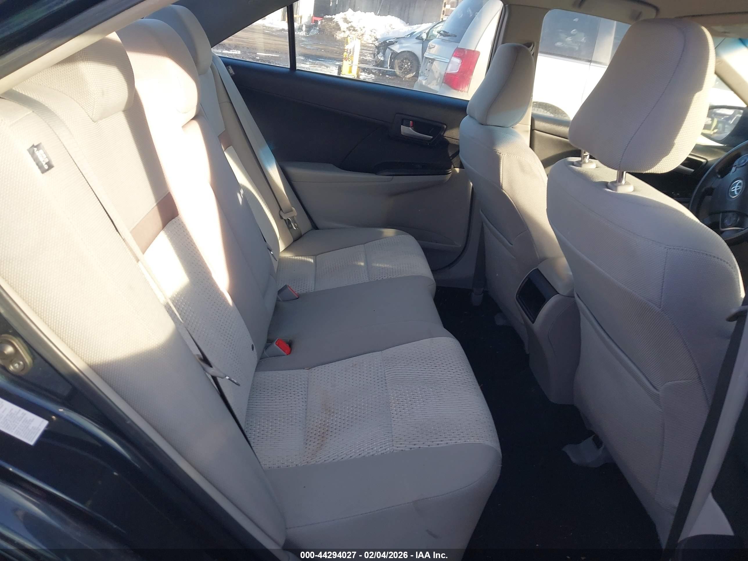 TOYOTA CAMRY image 8