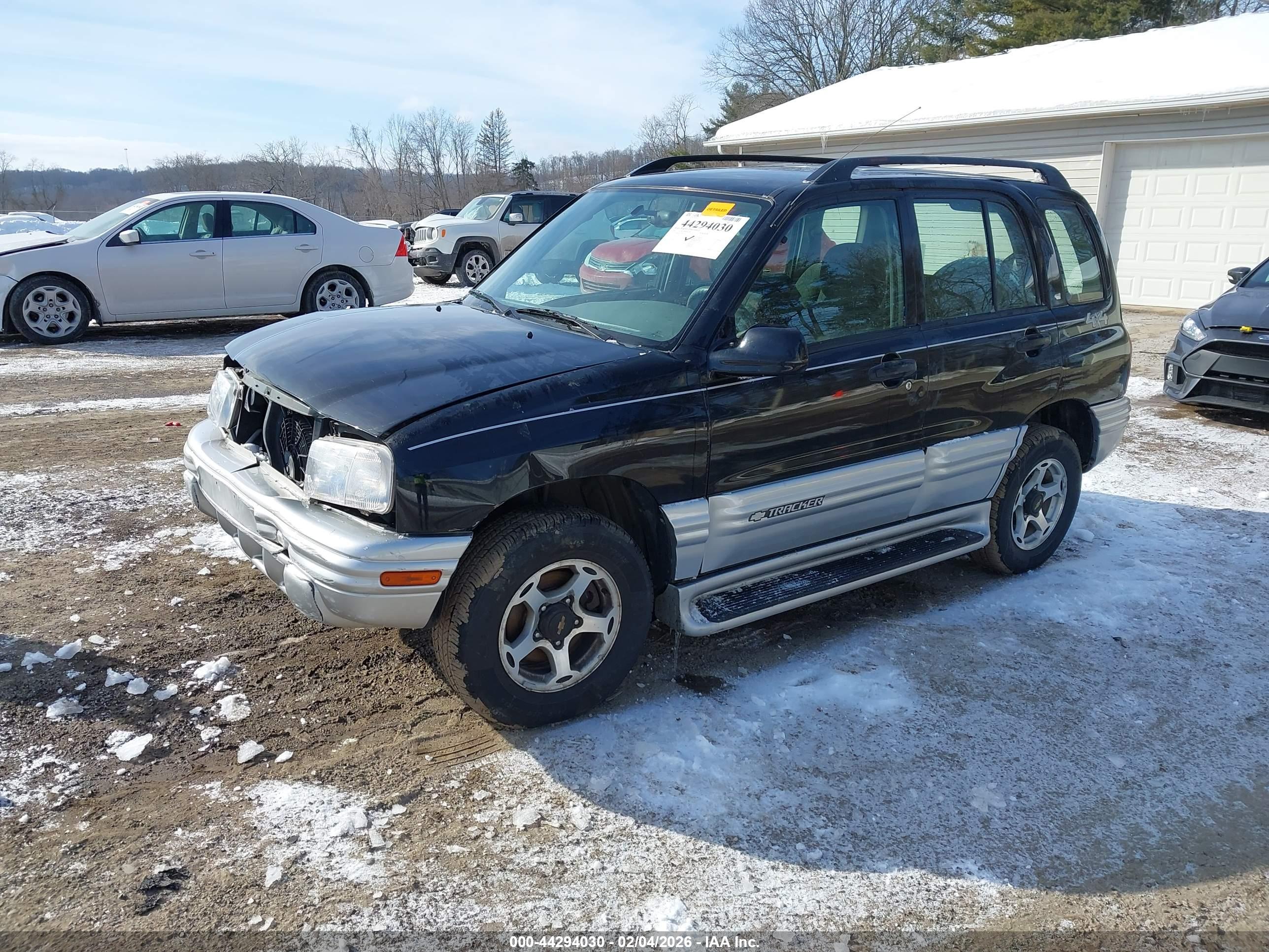CHEVROLET TRACKER image 2