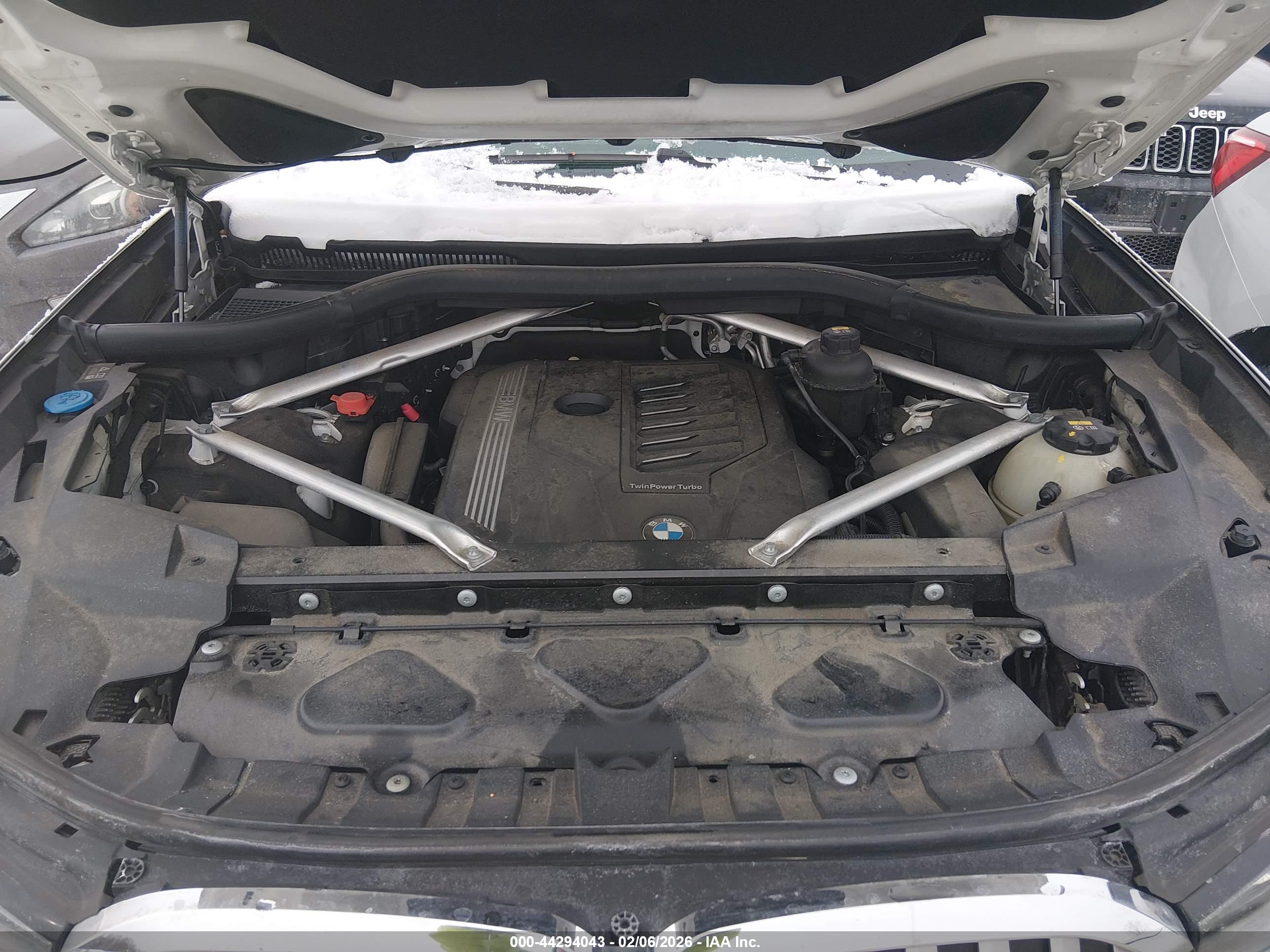 BMW X7 image 10