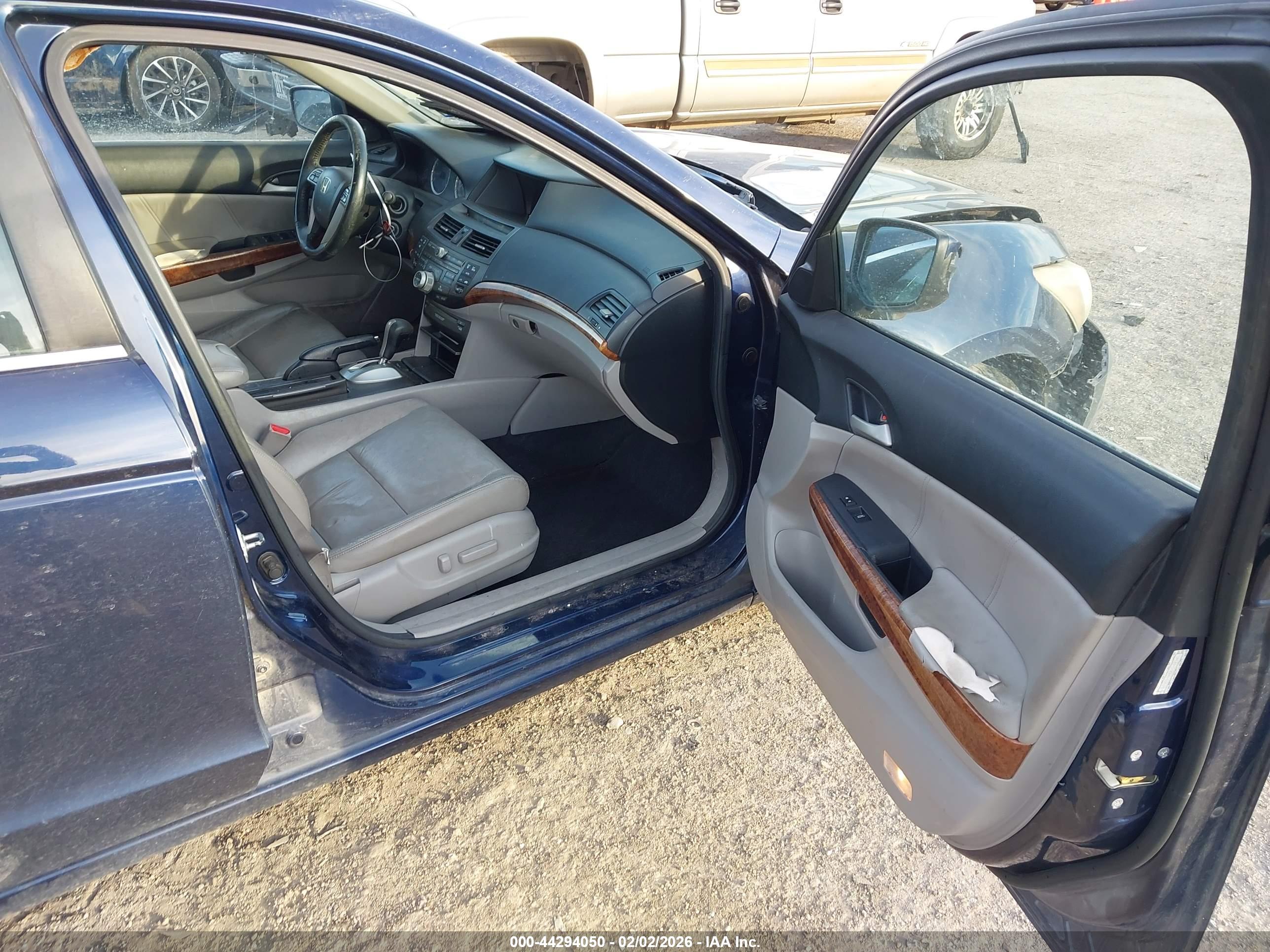 HONDA ACCORD image 5