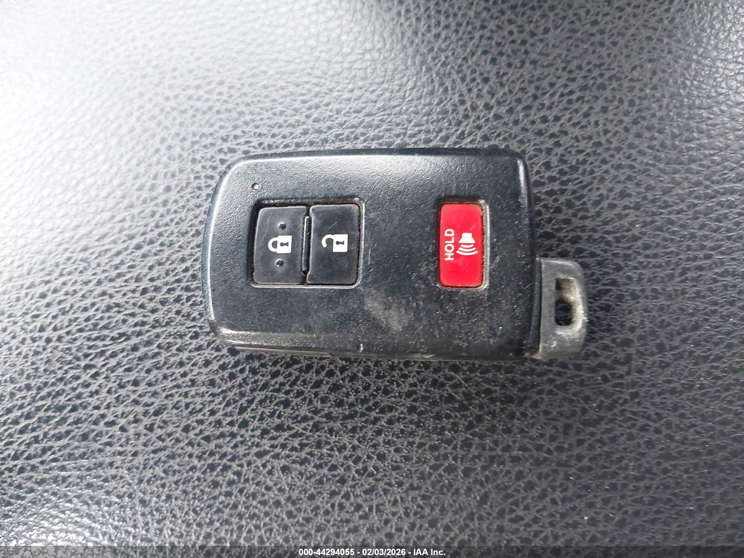 TOYOTA RAV4 image 11