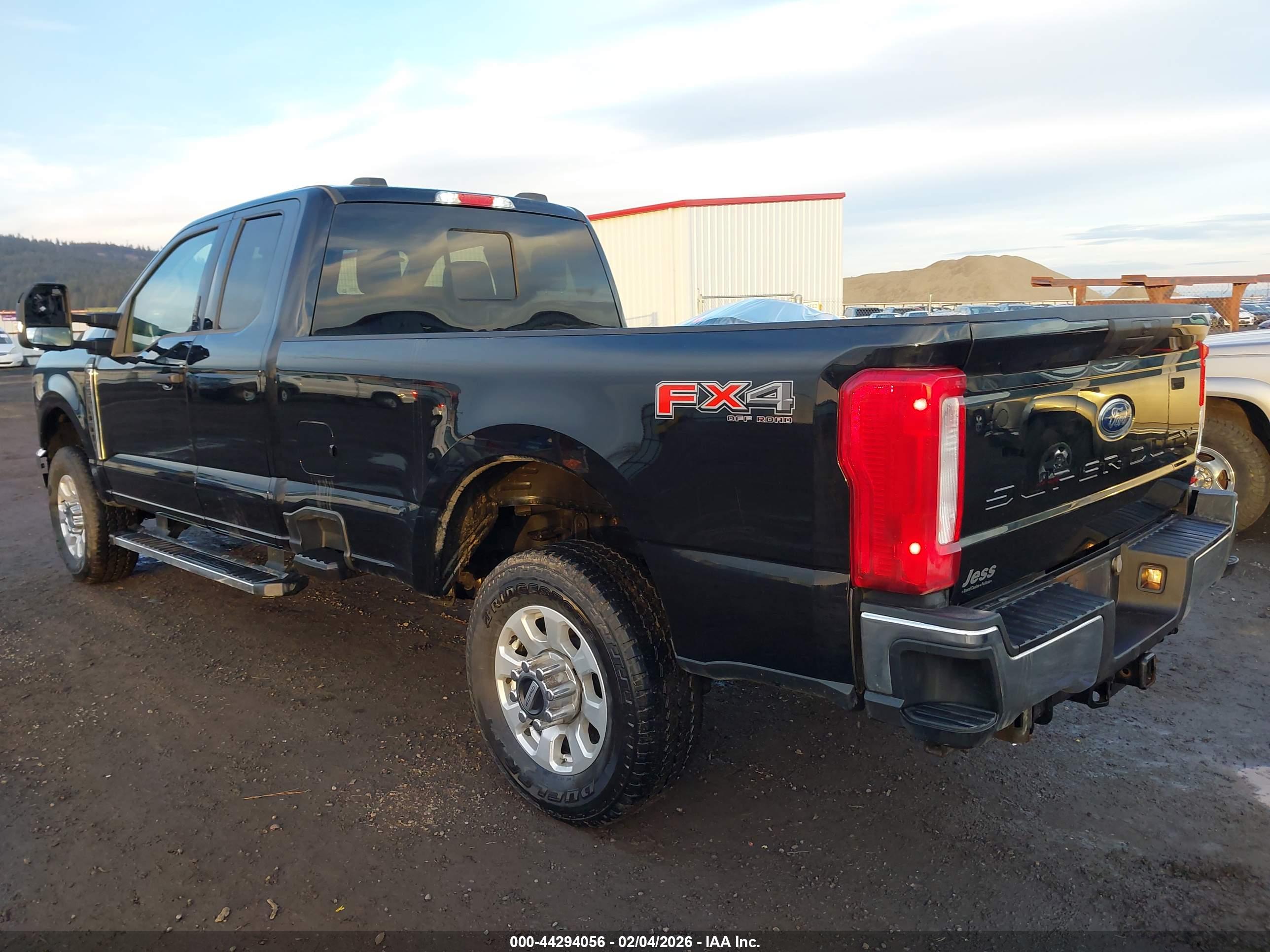 FORD F-250 image 3