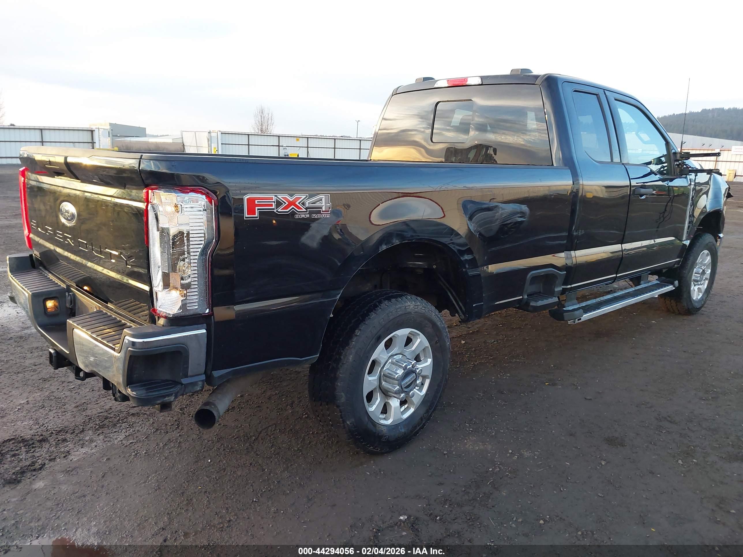 FORD F-250 image 4