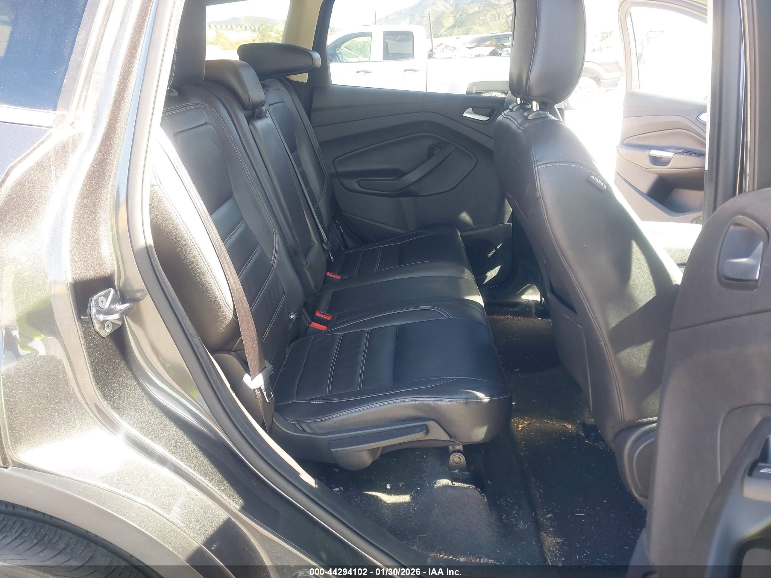 FORD ESCAPE image 8