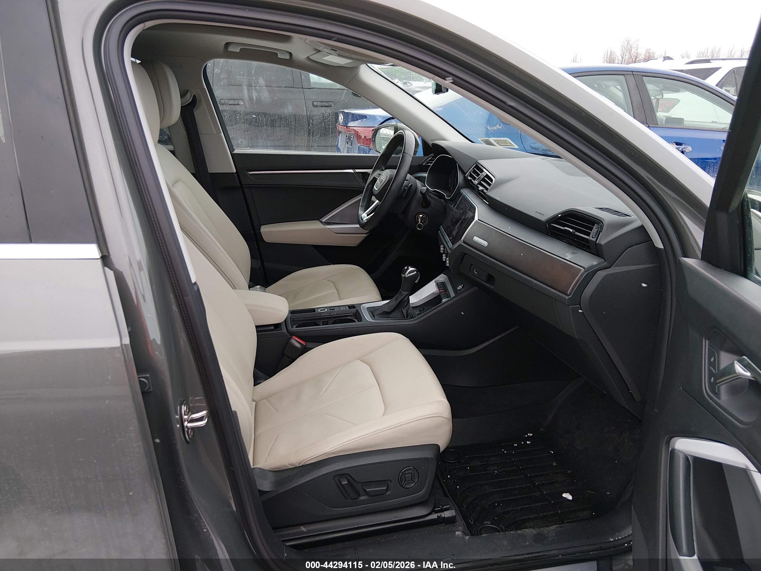 AUDI Q3 image 5