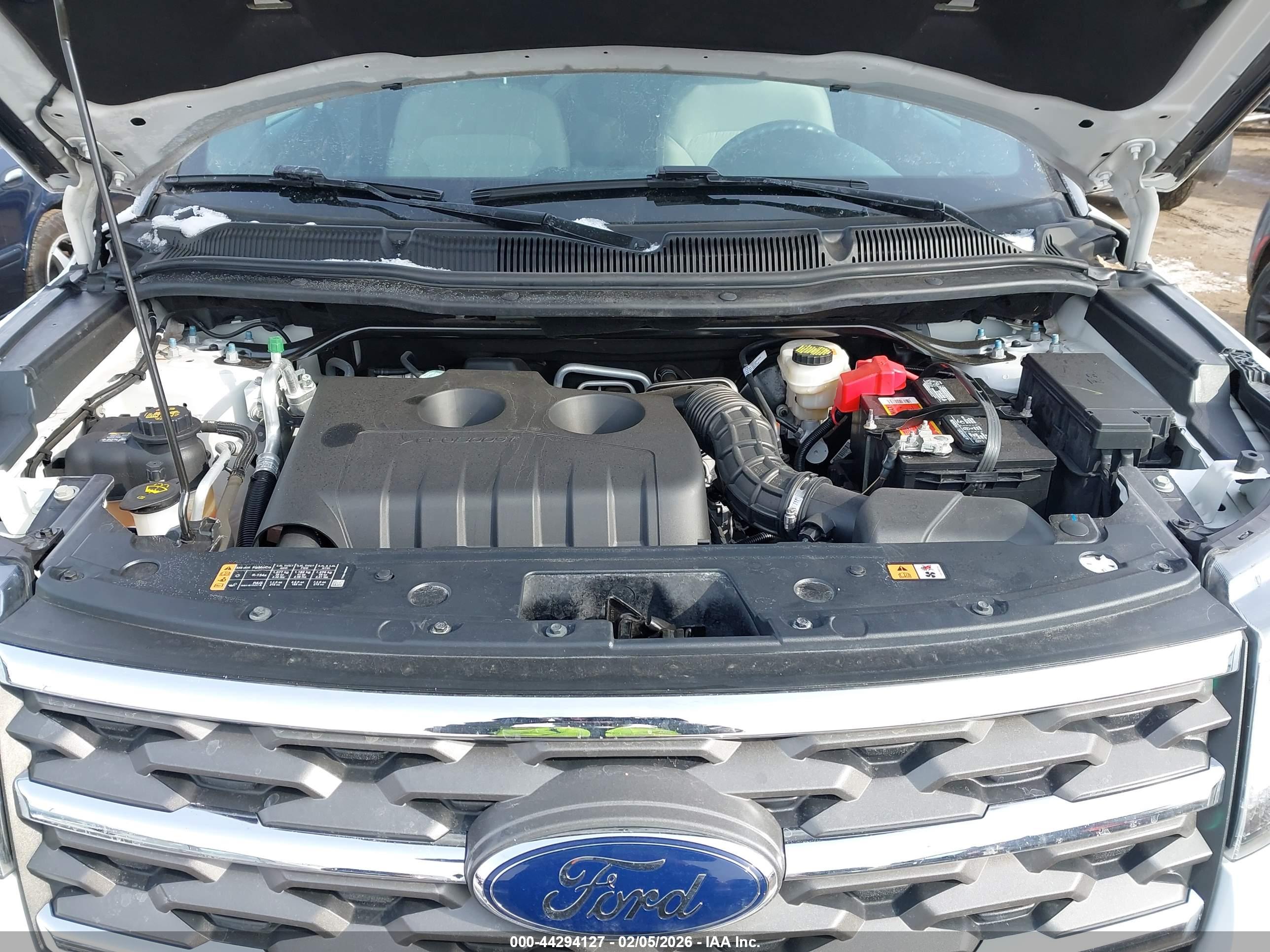 FORD EXPLORER image 10