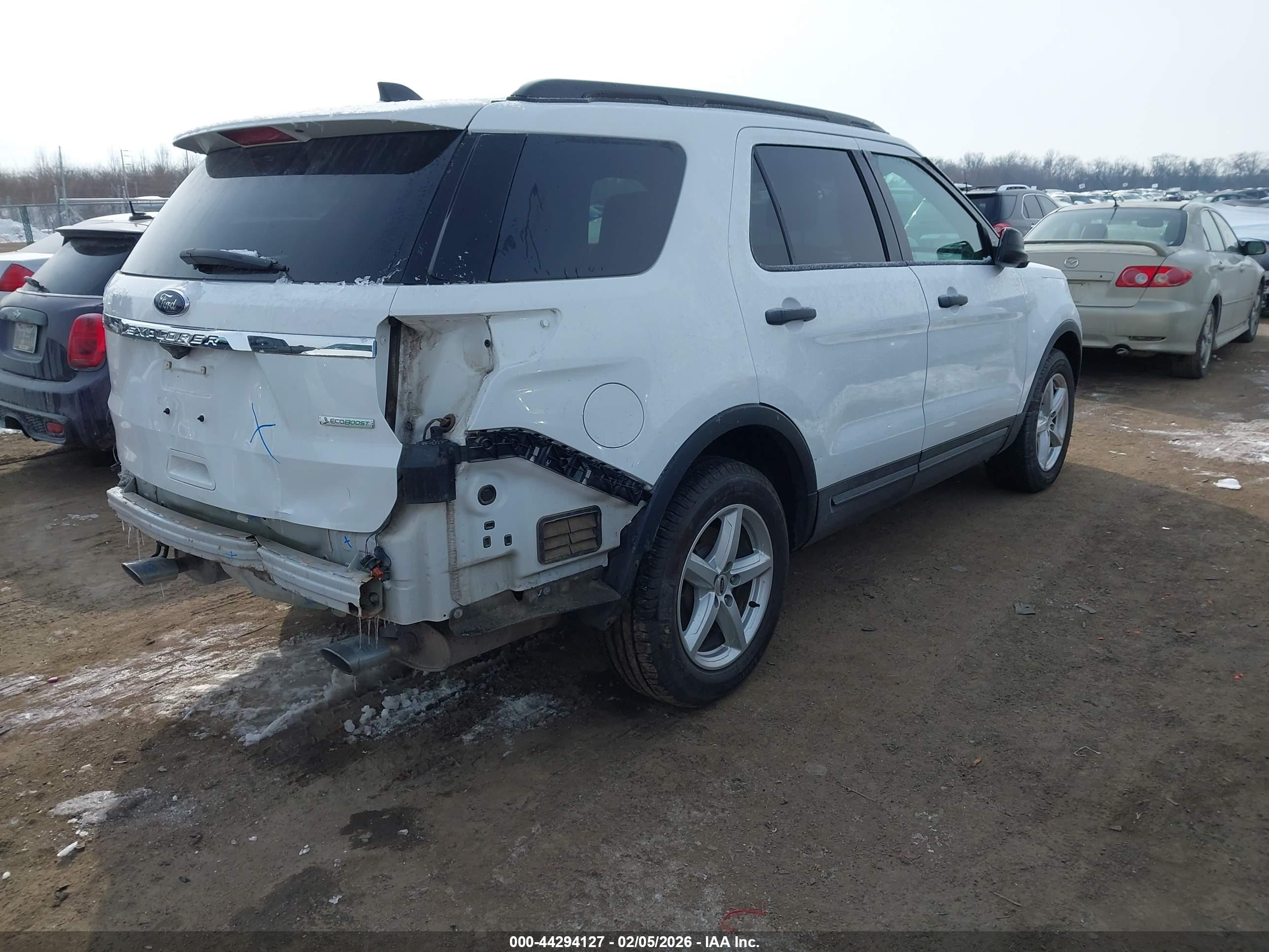 FORD EXPLORER image 4