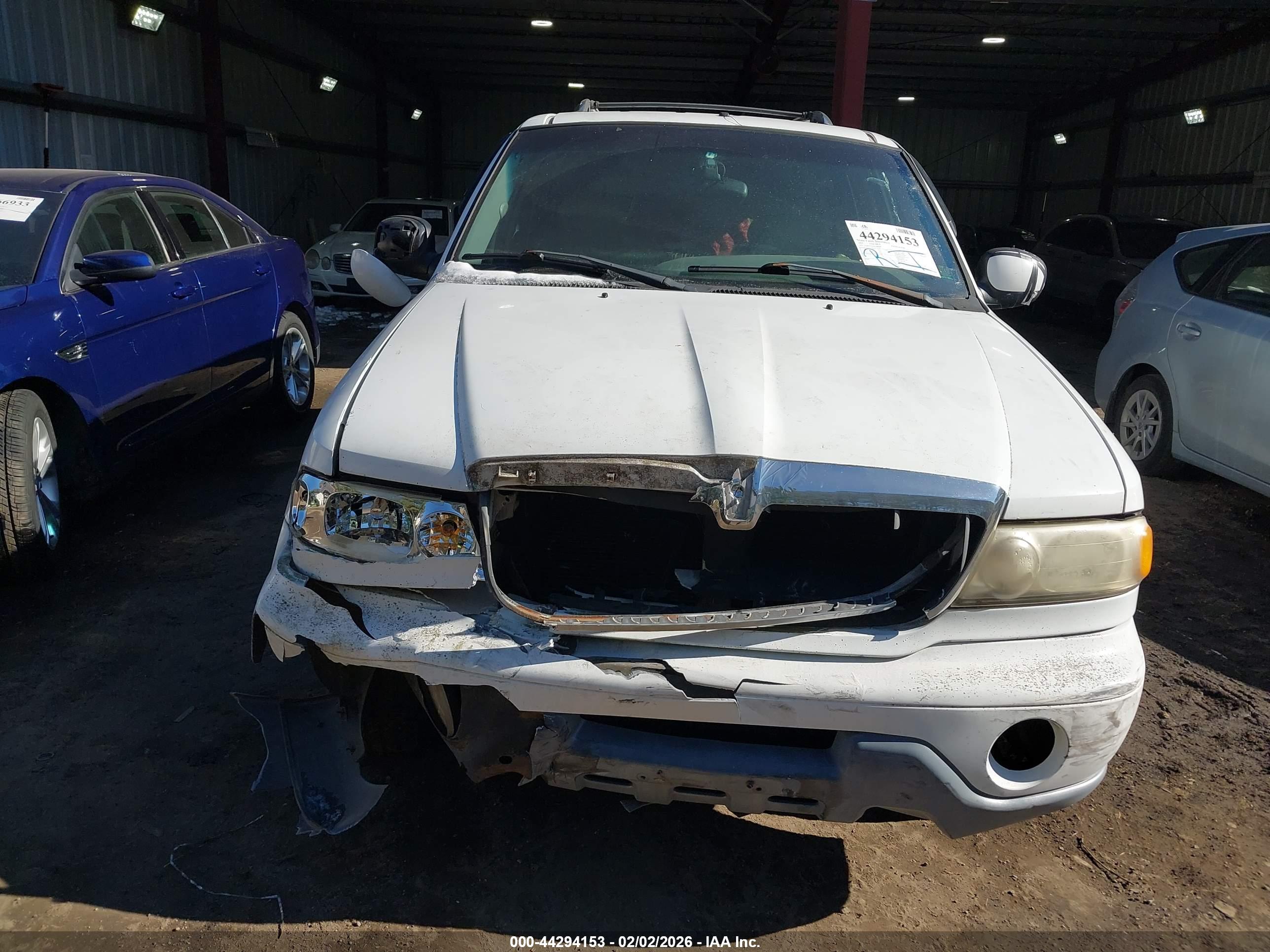 LINCOLN NAVIGATOR image 6