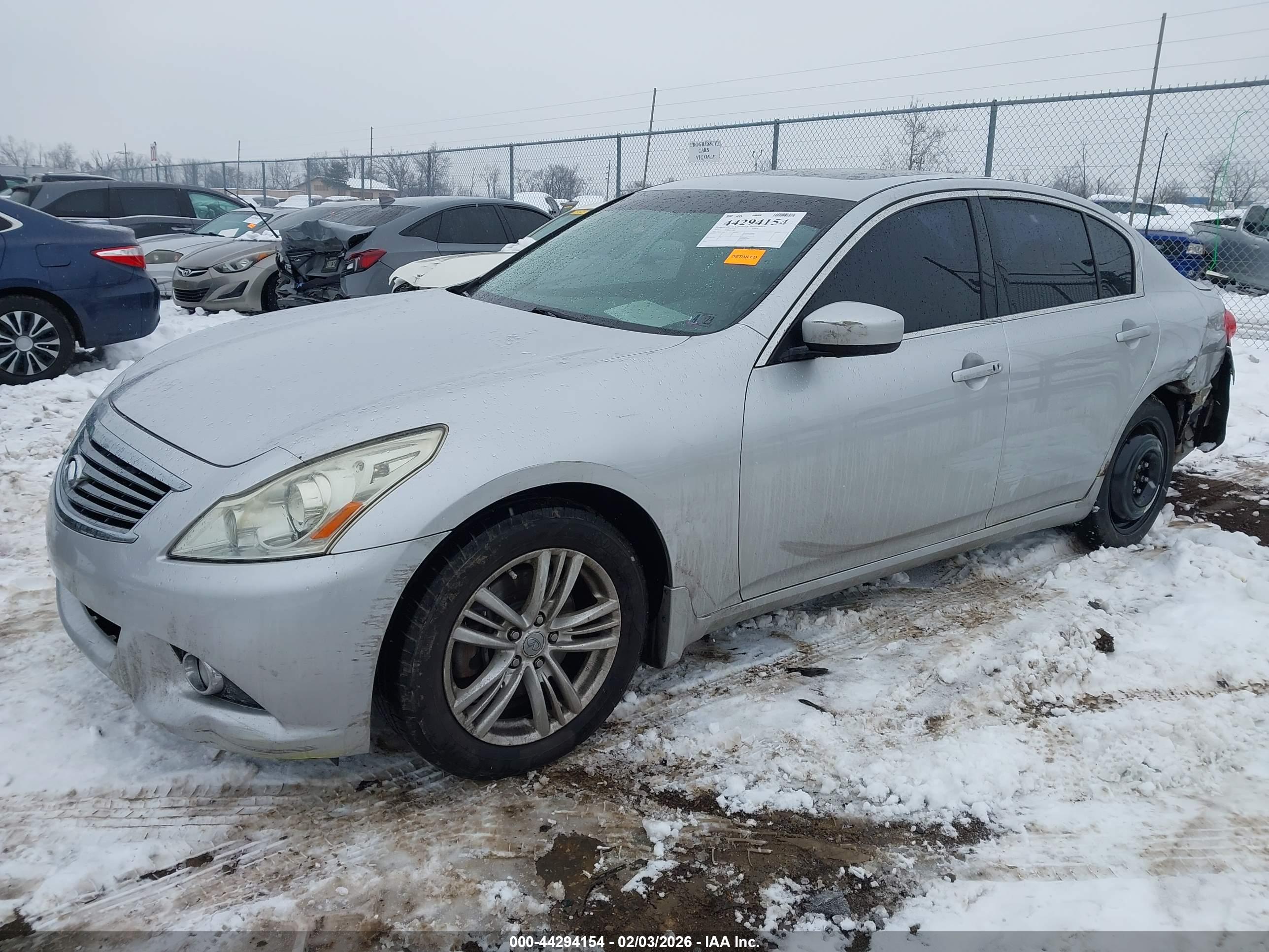 INFINITI G25X image 2