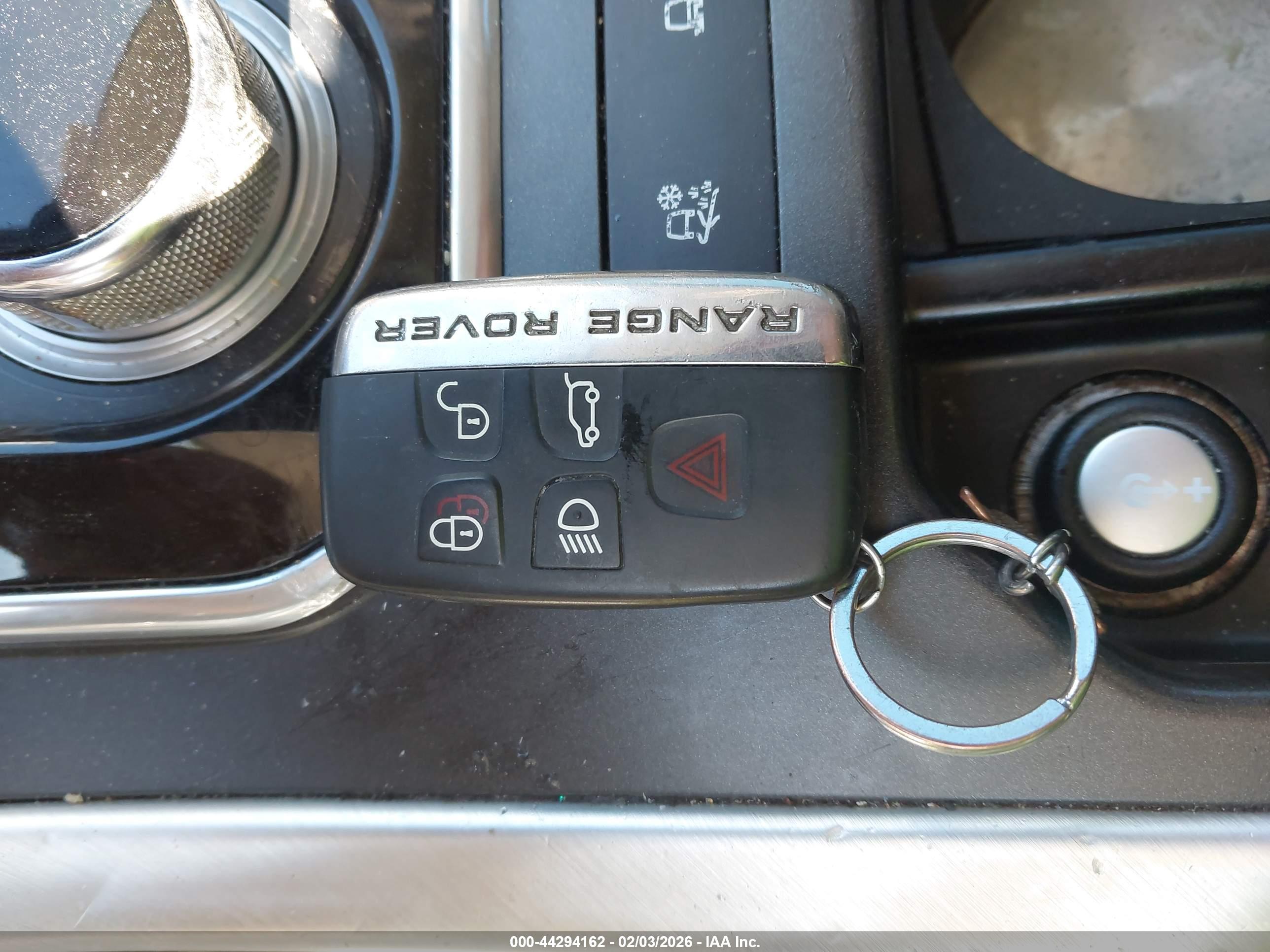 LAND ROVER image 11