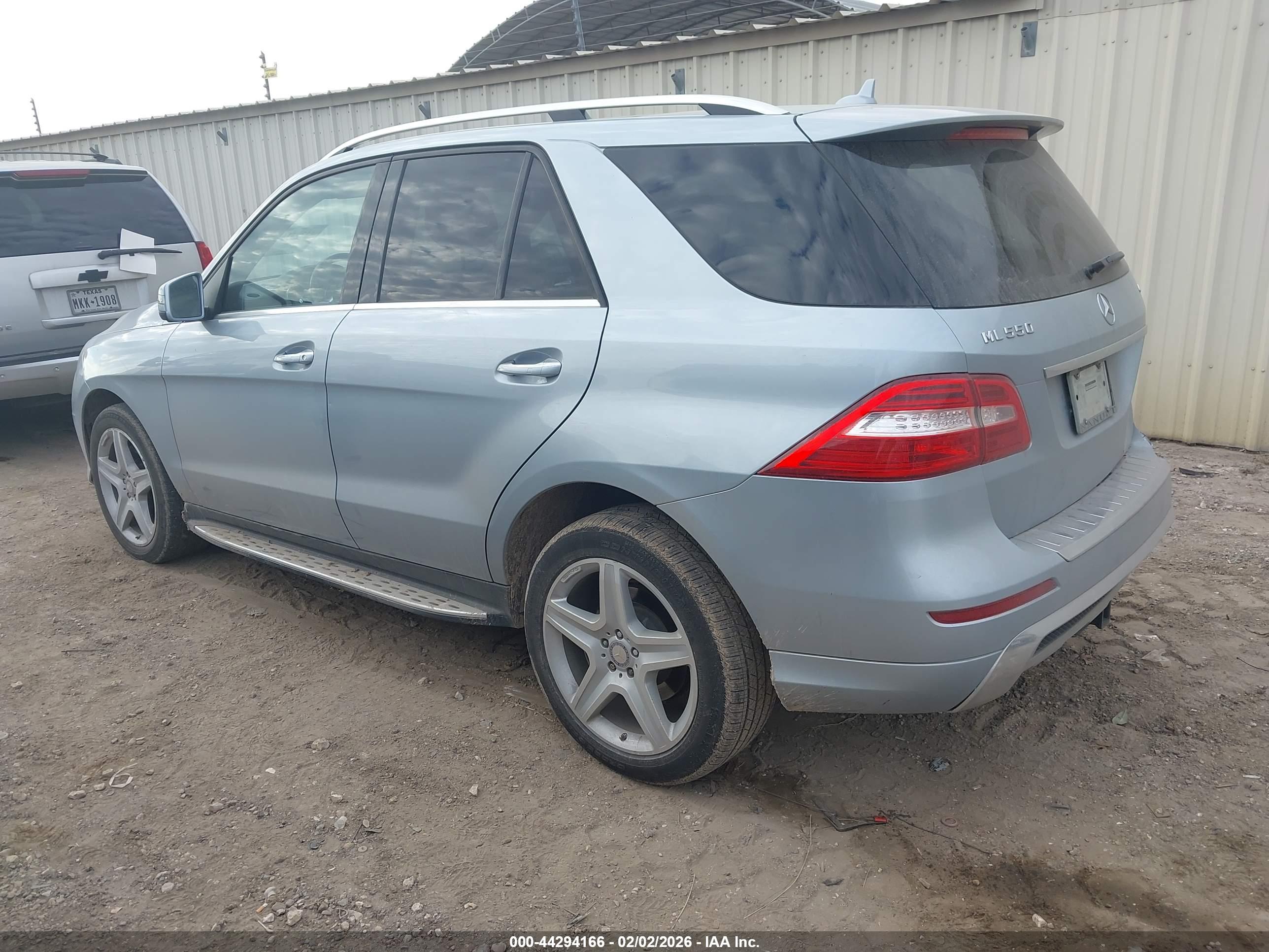 MERCEDES-BENZ ML image 3