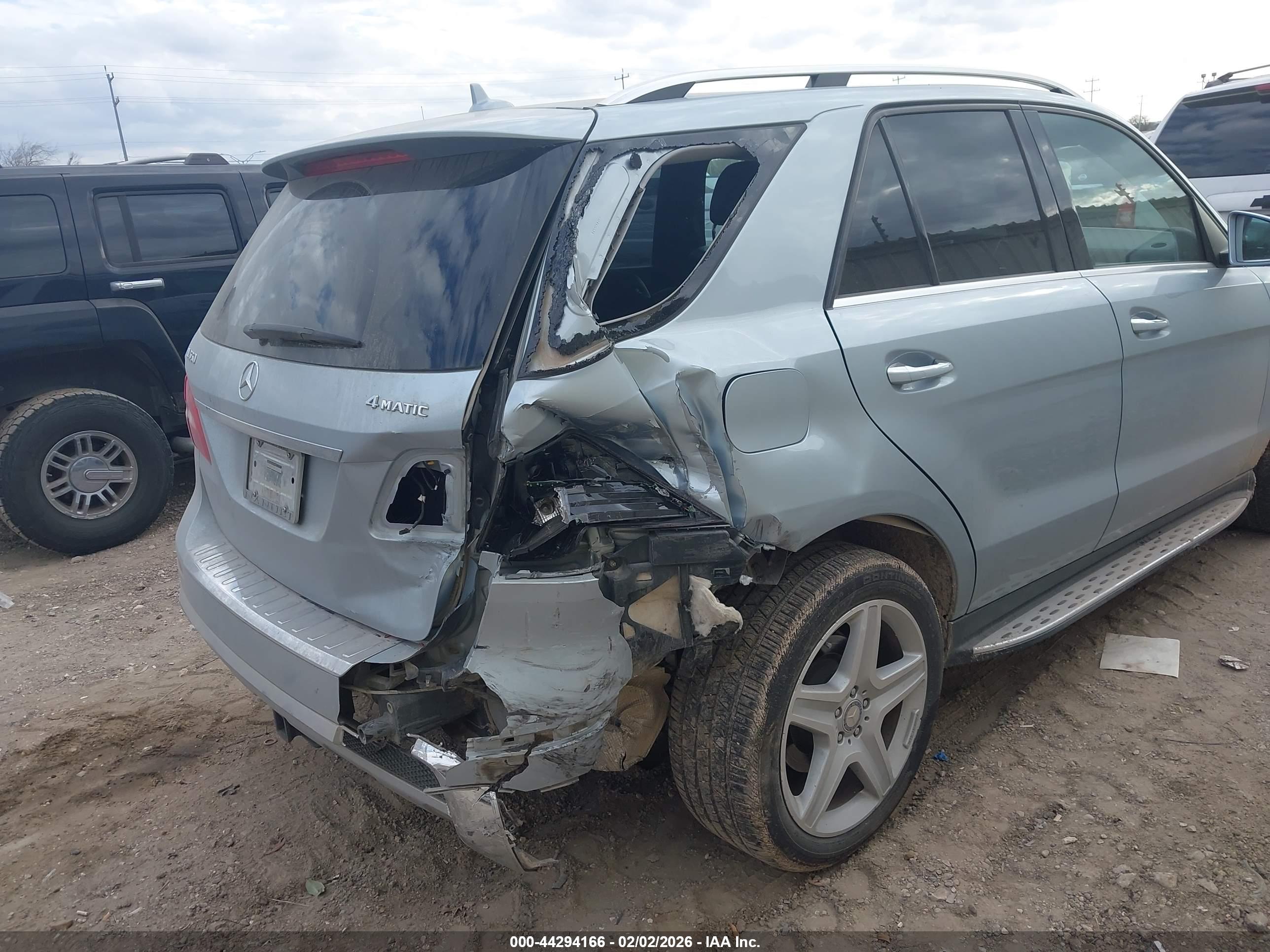 MERCEDES-BENZ ML image 6
