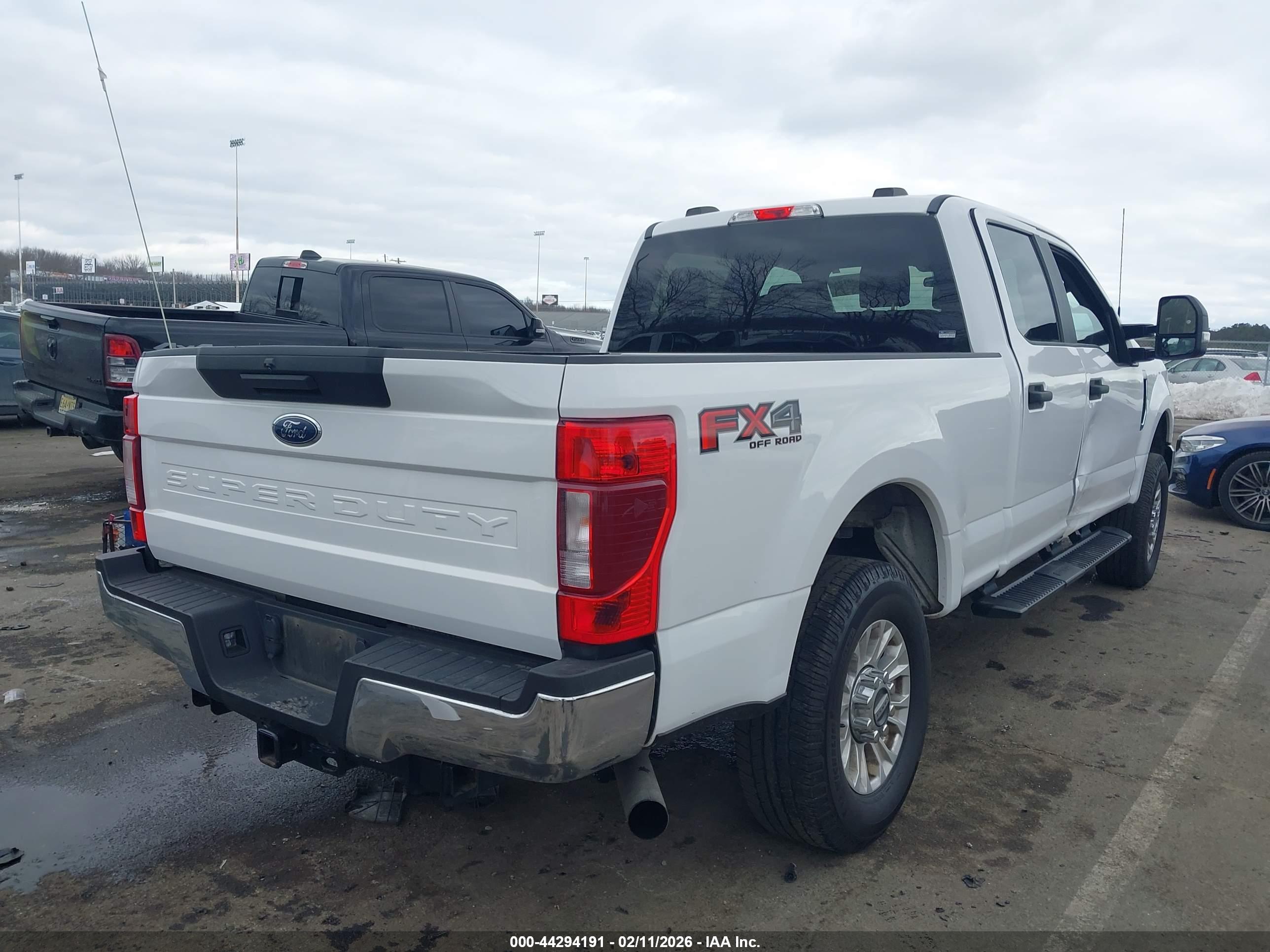 FORD F-350 image 4