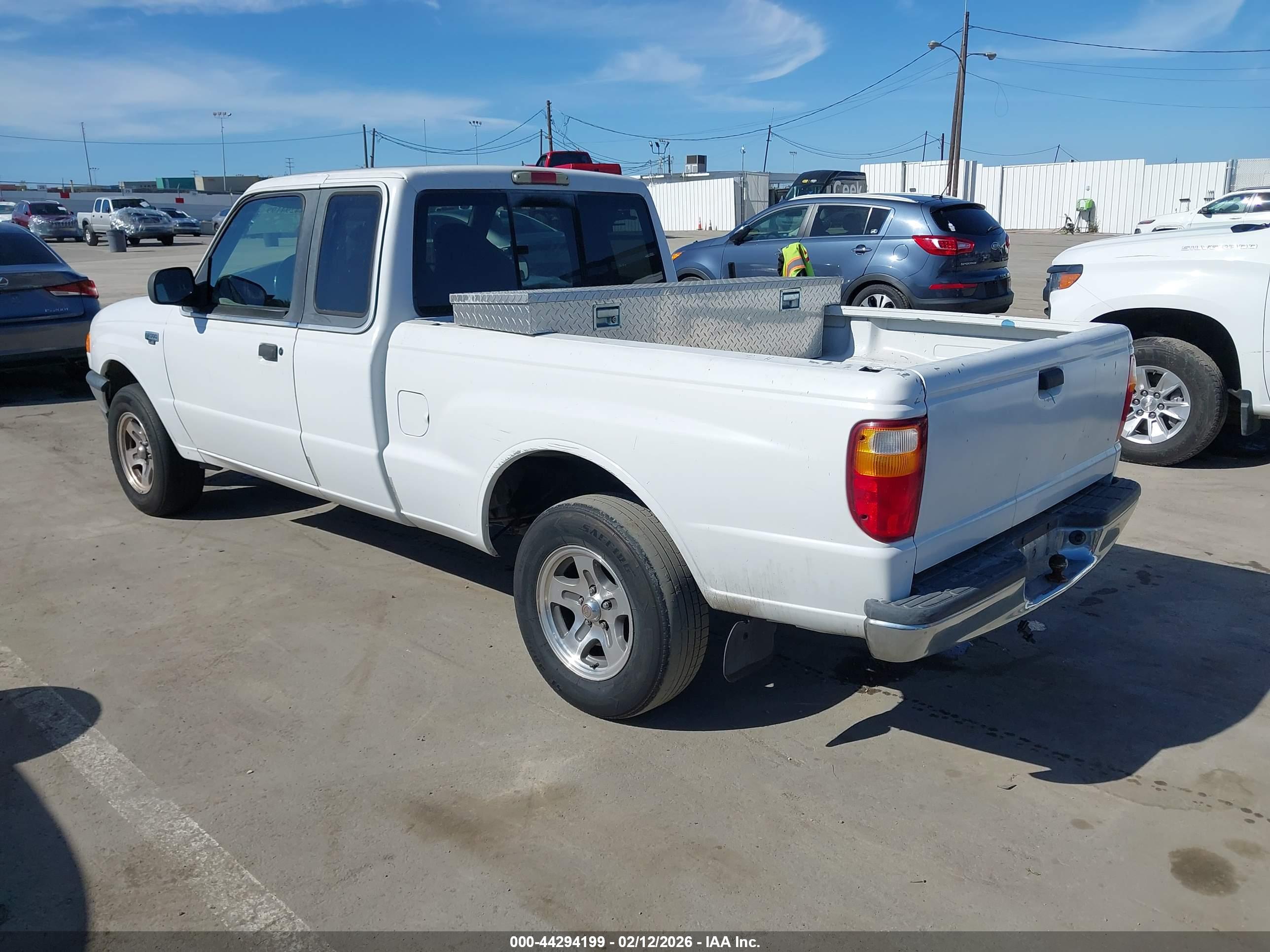 MAZDA B2300 image 3