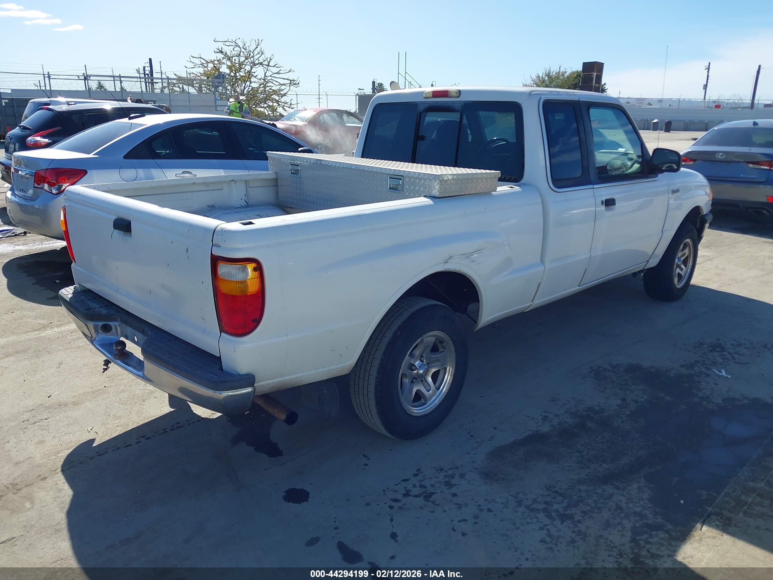 MAZDA B2300 image 4