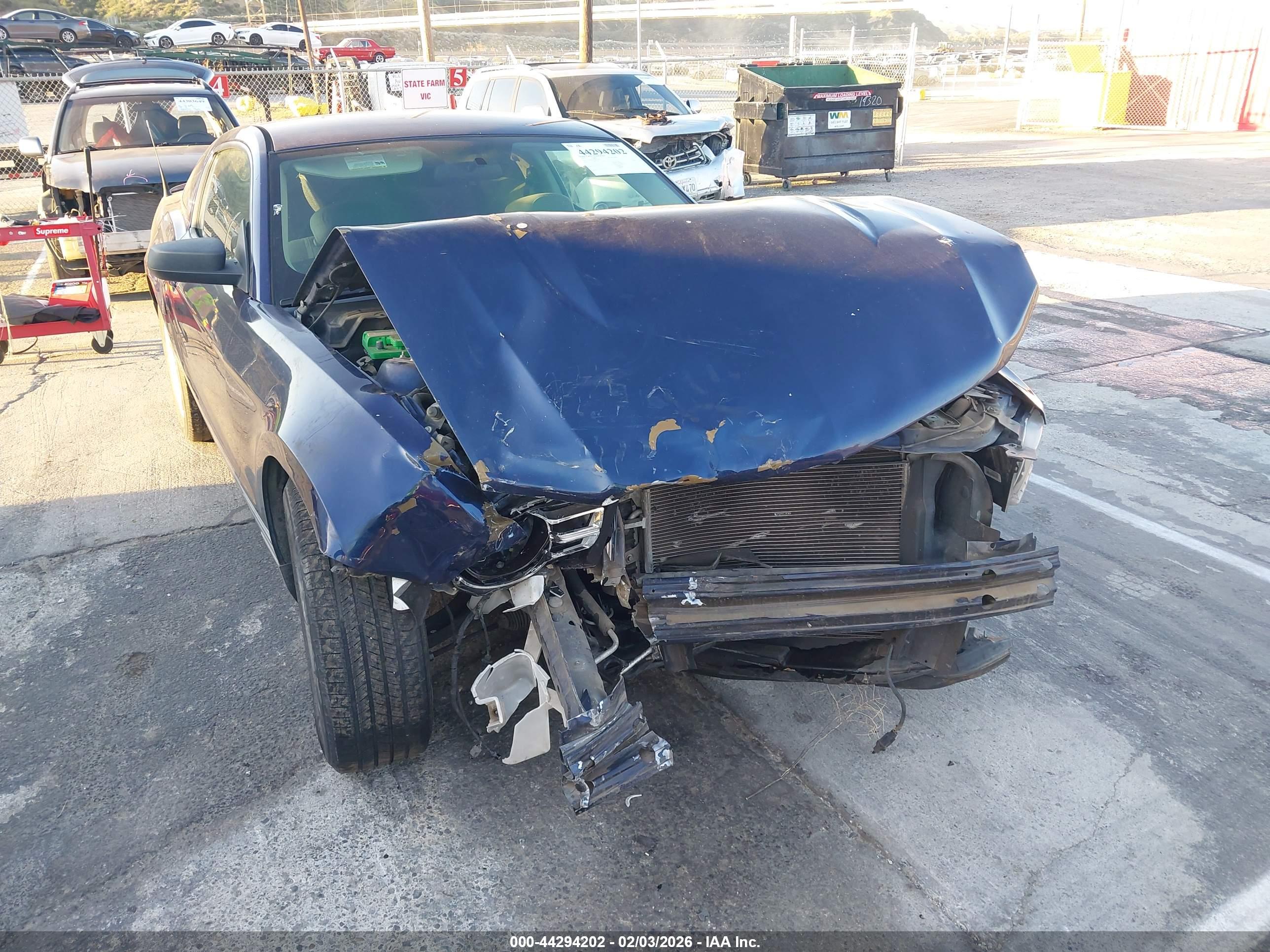 FORD MUSTANG image 6