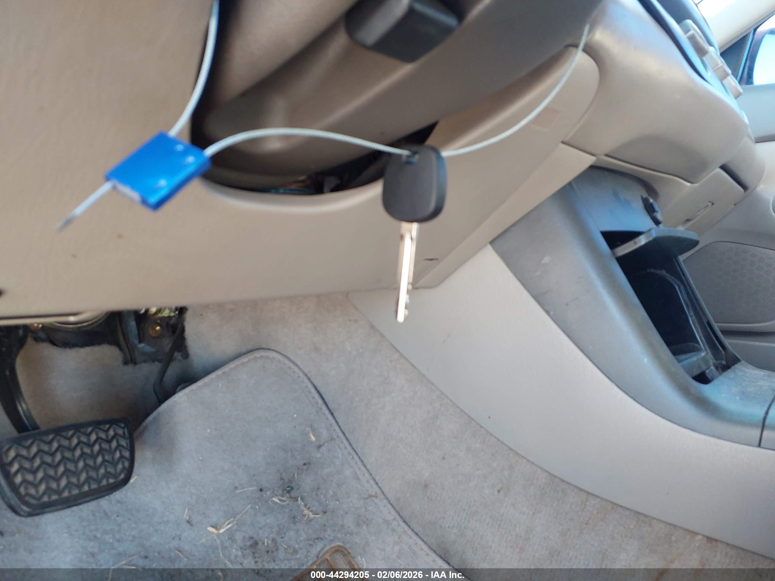 TOYOTA CAMRY image 11