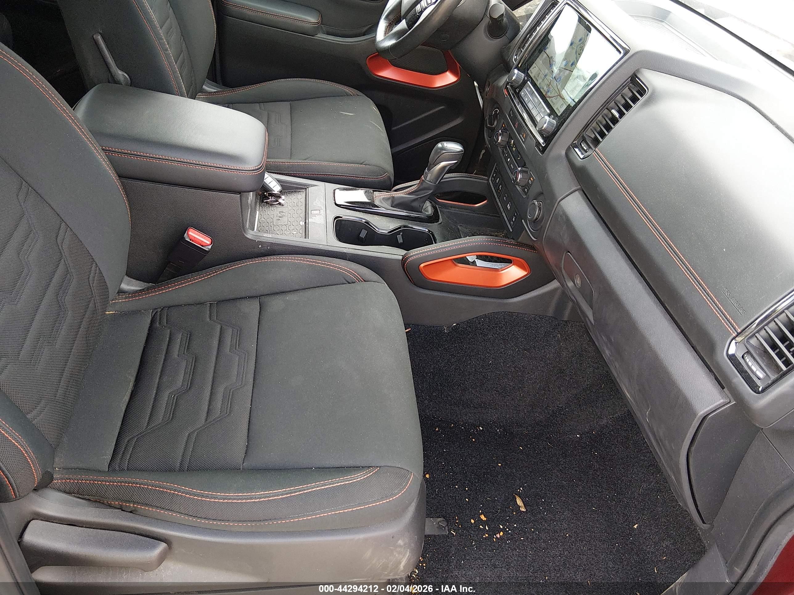 NISSAN FRONTIER image 5