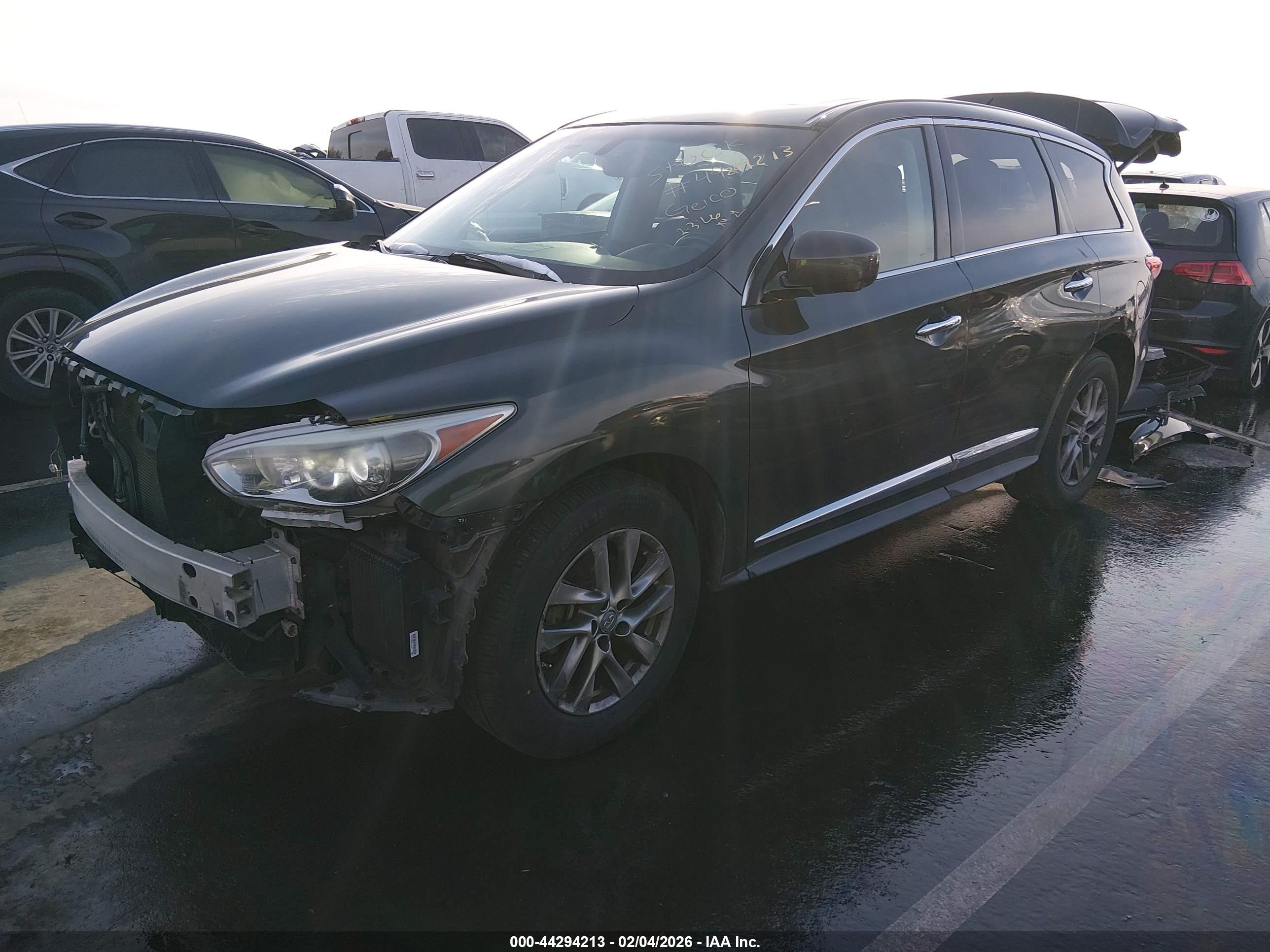 INFINITI JX35 image 2