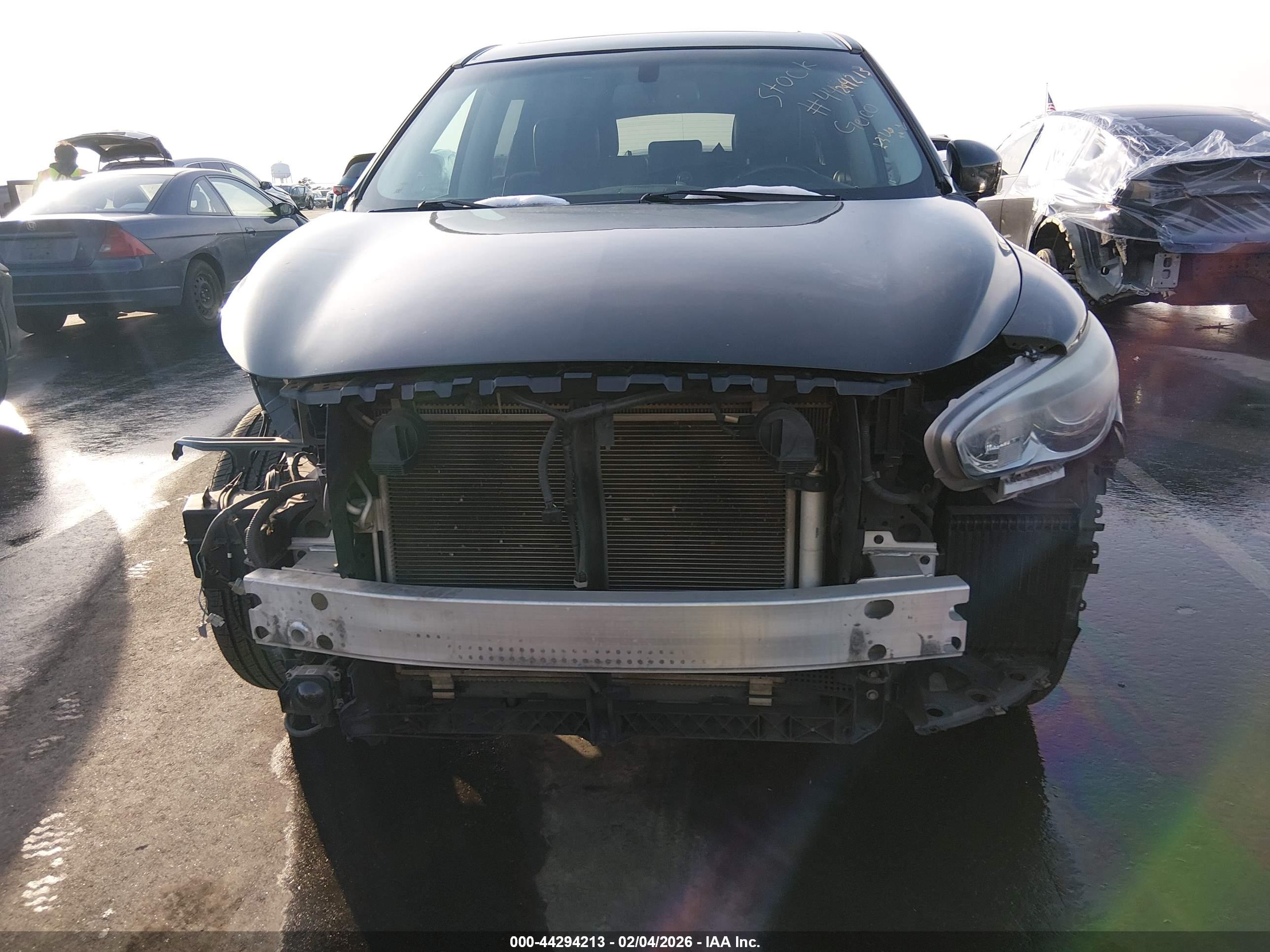 INFINITI JX35 image 6