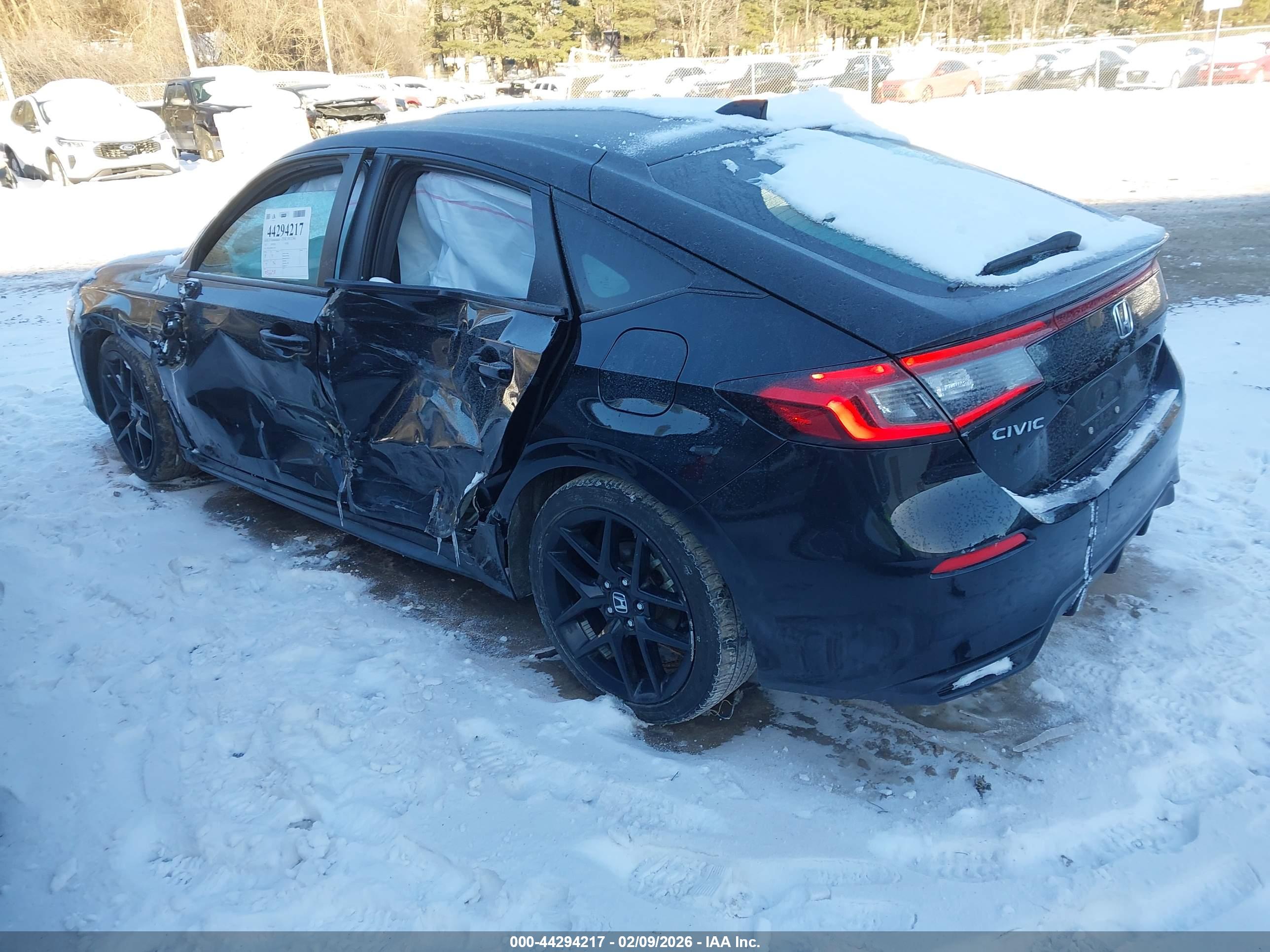 HONDA CIVIC image 3