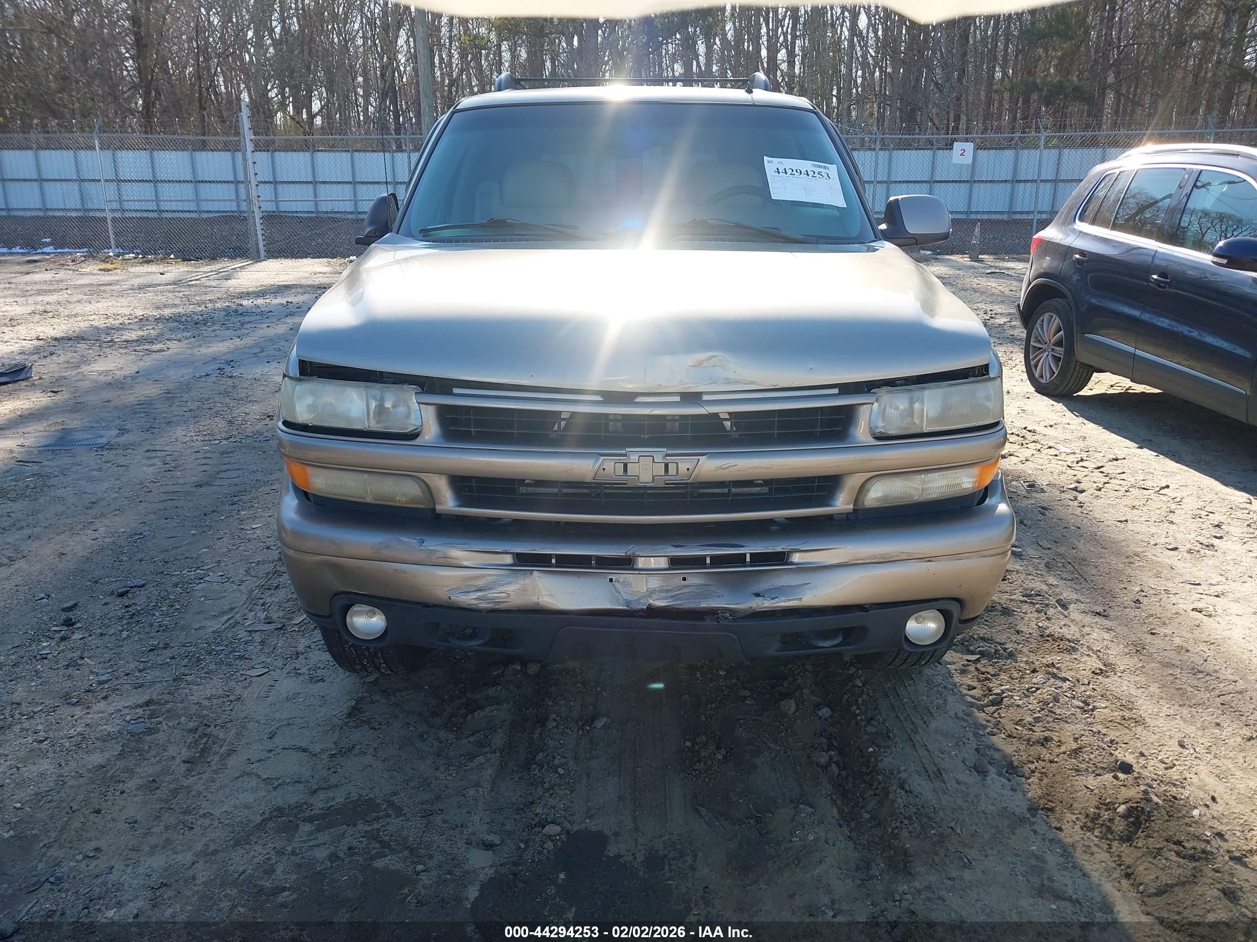 CHEVROLET TAHOE image 6