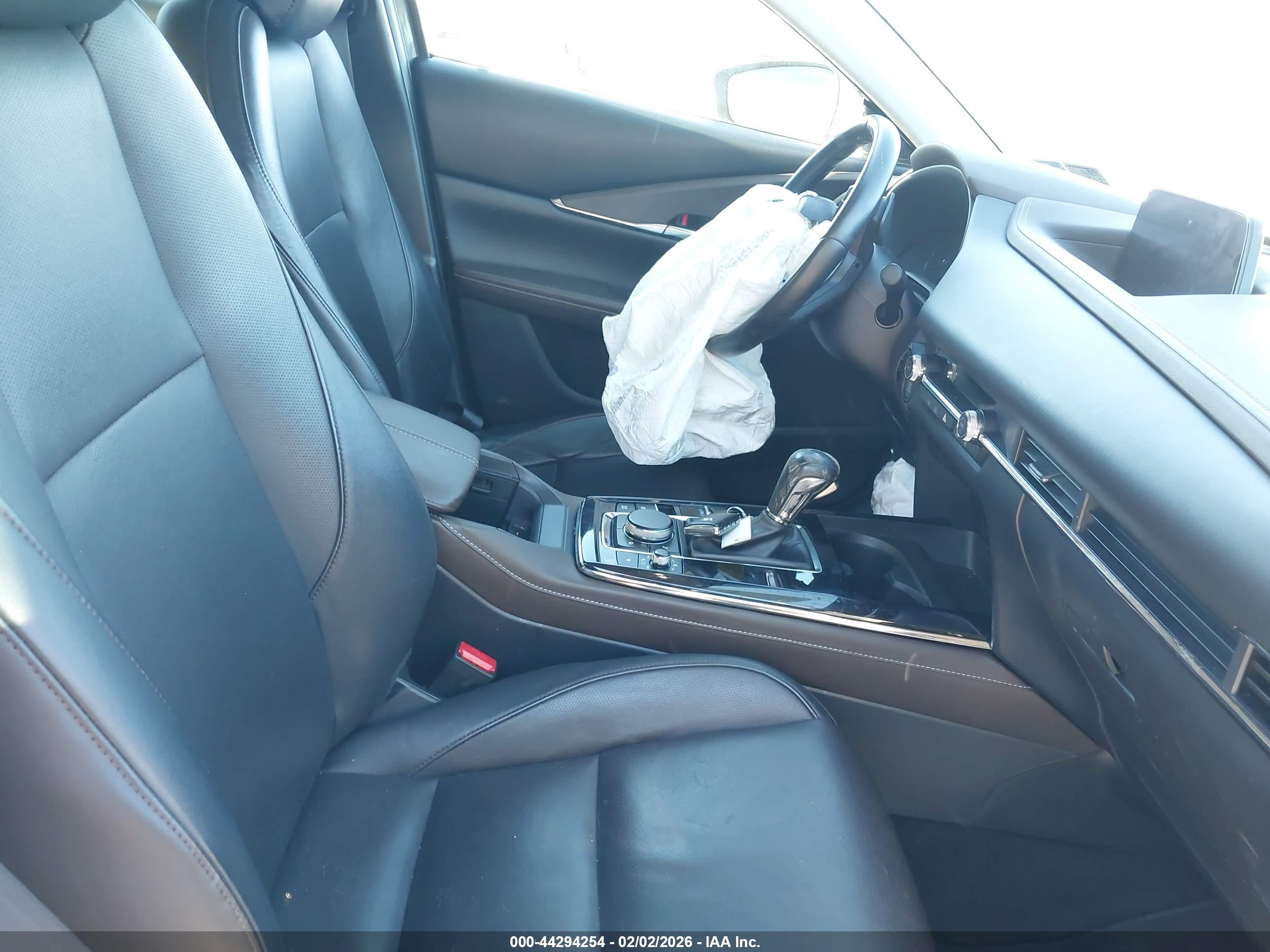 MAZDA CX-30 image 5