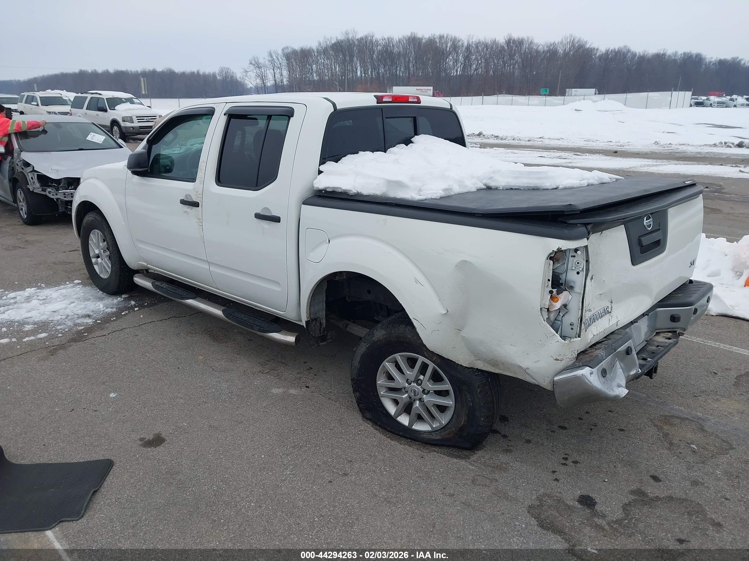 NISSAN FRONTIER image 3