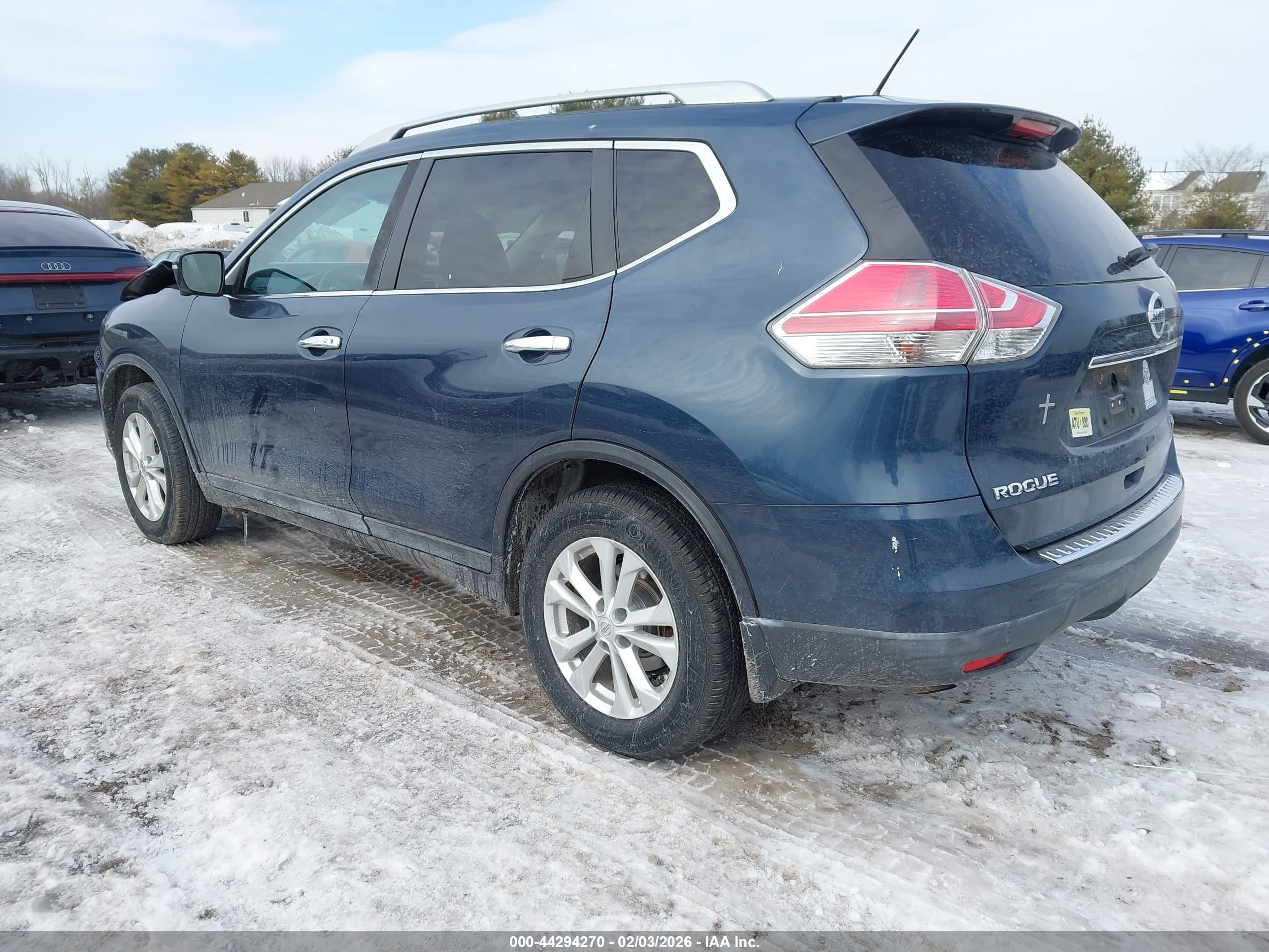 NISSAN ROGUE image 3